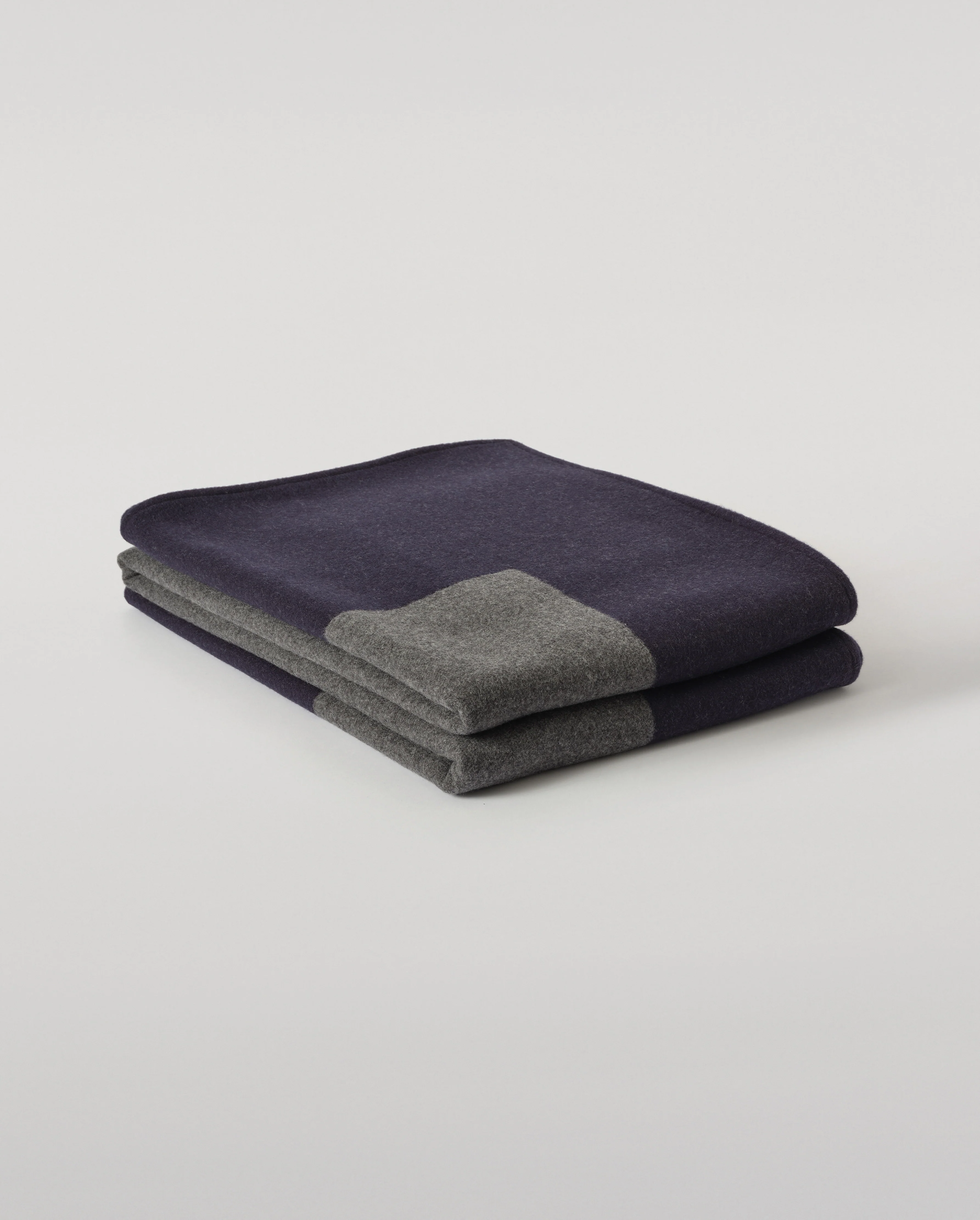 Art Geometric Navy & Grey Cashmere Throw - Image 4