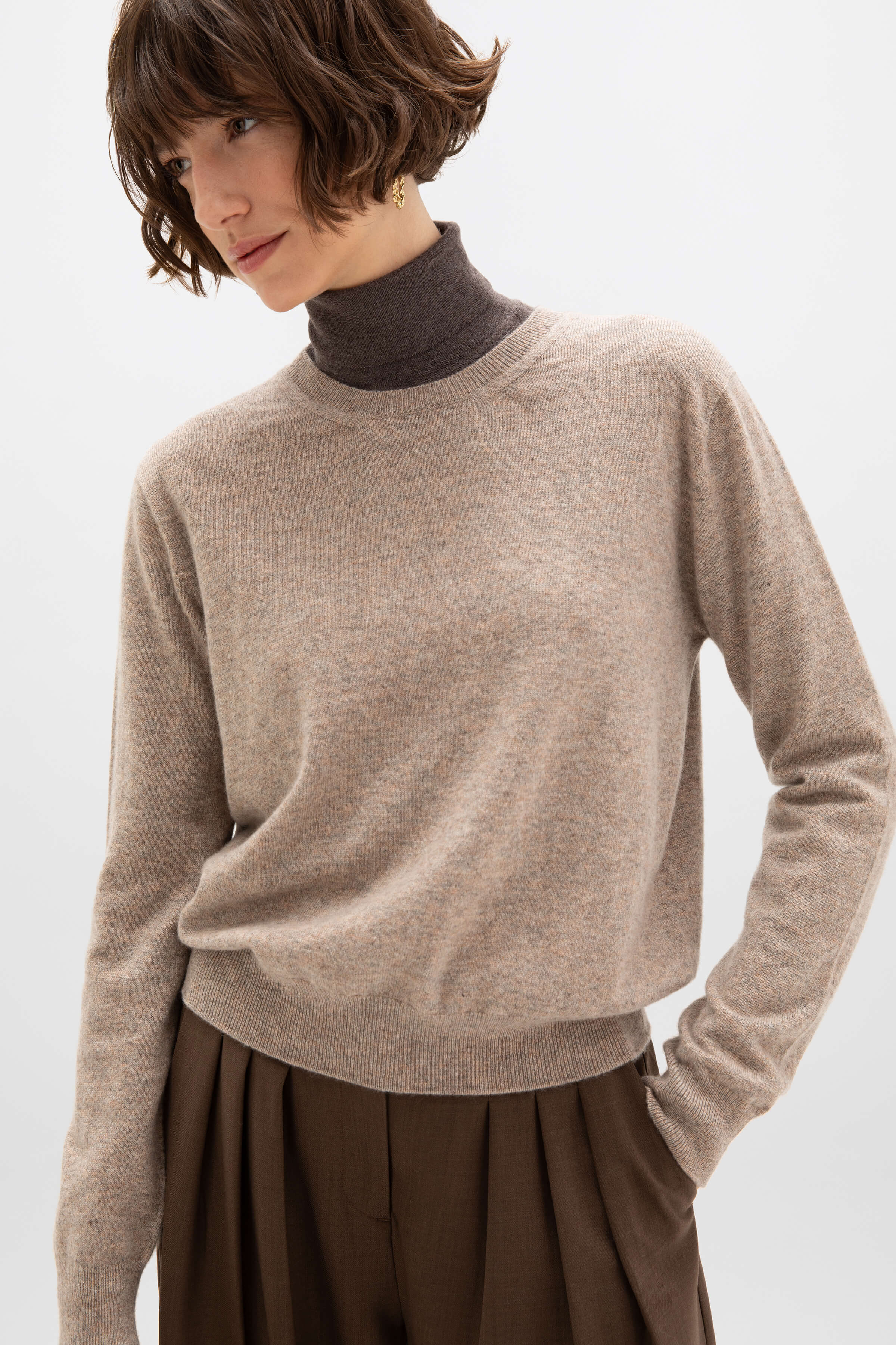 Classic Light Brown Cashmere Round Neck - Image 2