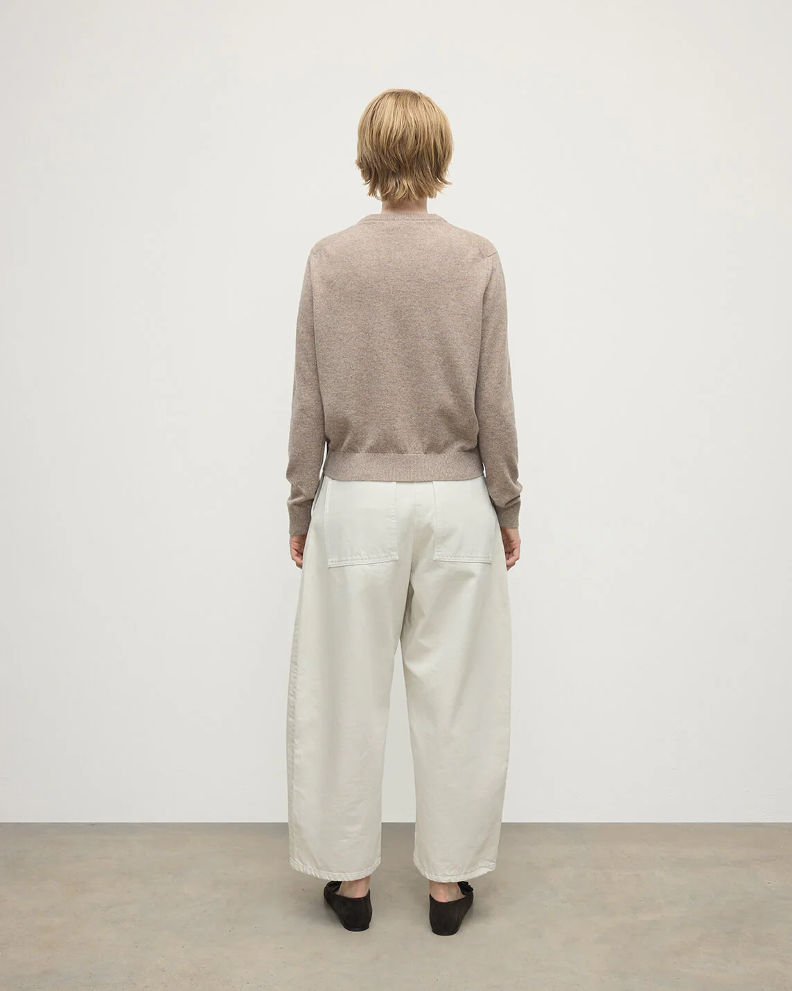 Cashmere Brown Round Neck Jumper - Image 4