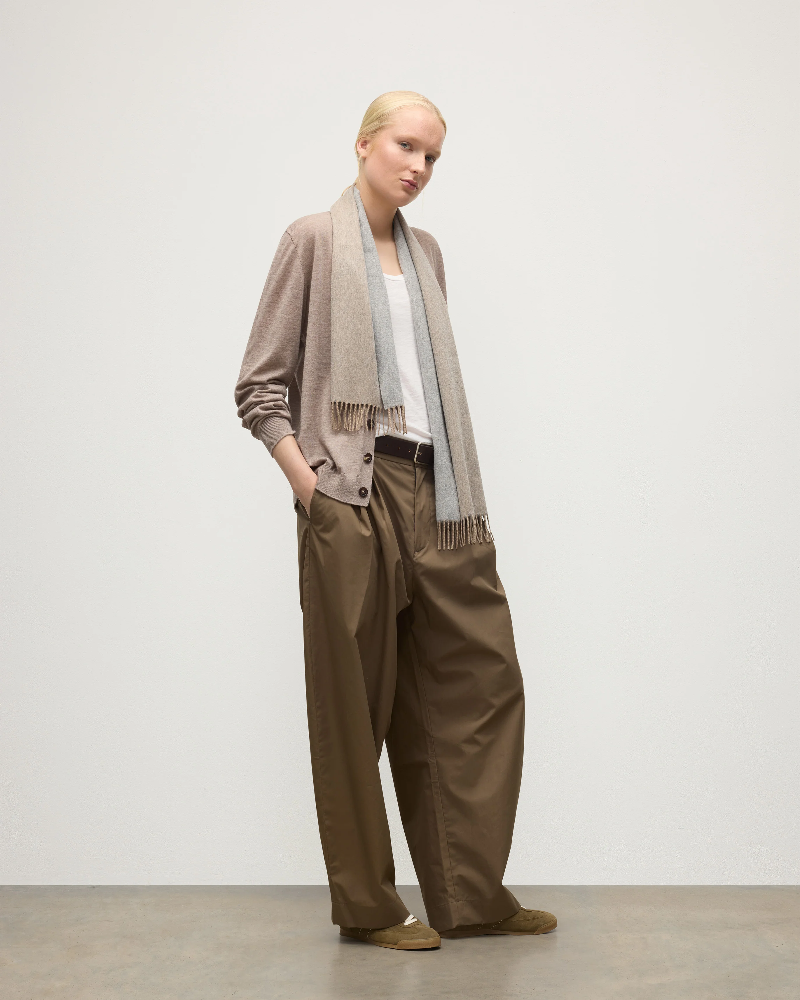 Bard Natural & Grey Cashmere Scarf - Image 3
