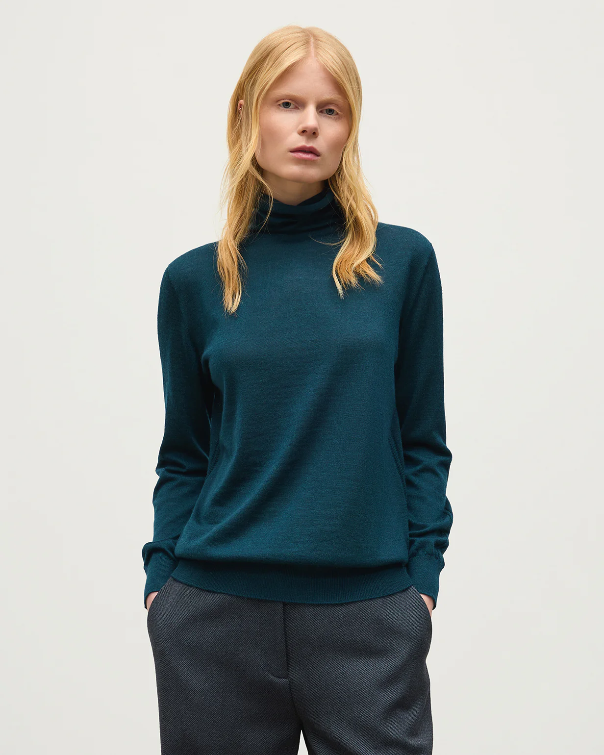 Beatrice Funnel Neck Green Superfine Cashmere Jumper - Image 5