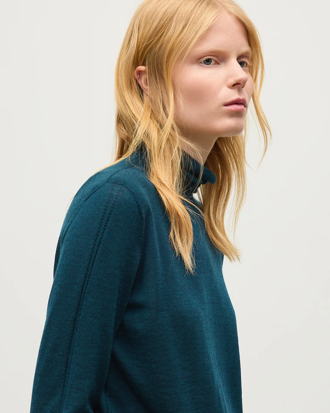 Beatrice Funnel Neck Green Superfine Cashmere Jumper - Image 6