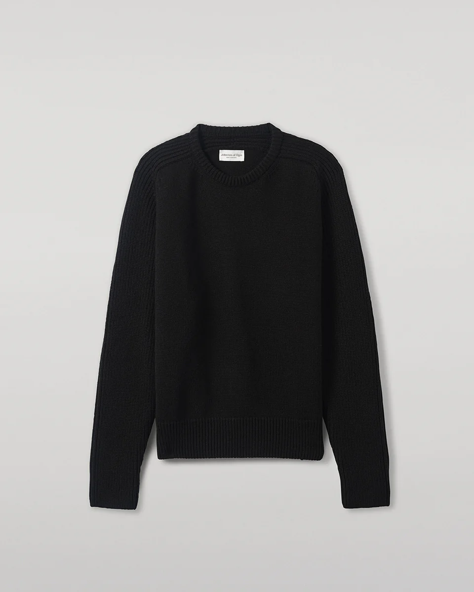 Ribbed Black Cashmere Jumper - Image 2