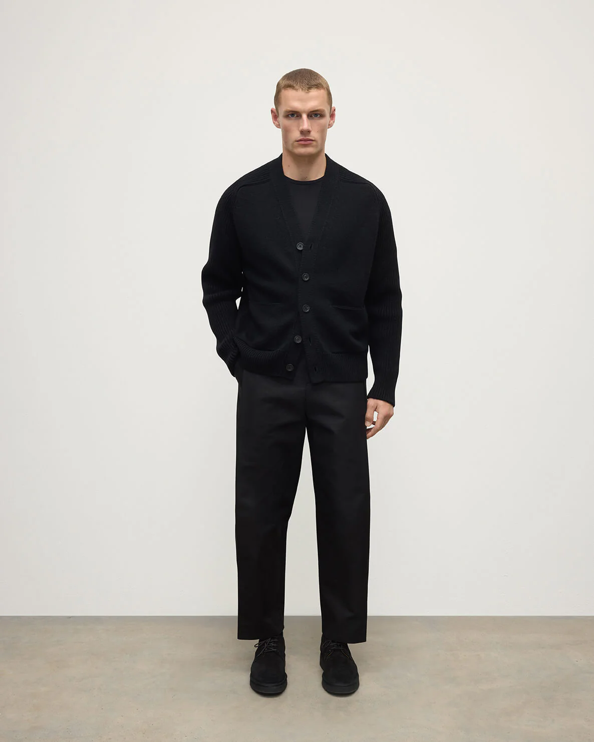 Ribbed Cashmere Black Cardigan
