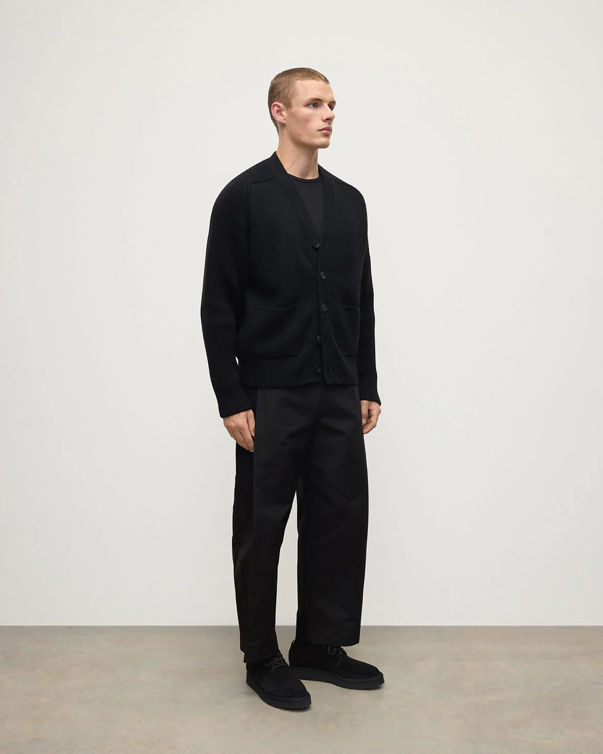 Ribbed Cashmere Black Cardigan - Image 3