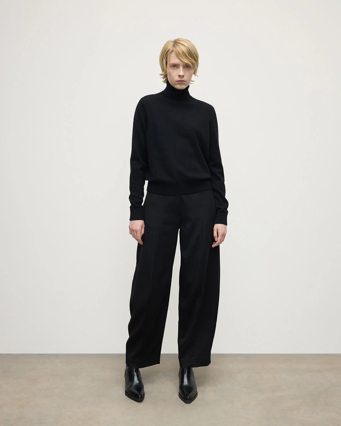 Classic Cashmere Black Roll Neck Jumper