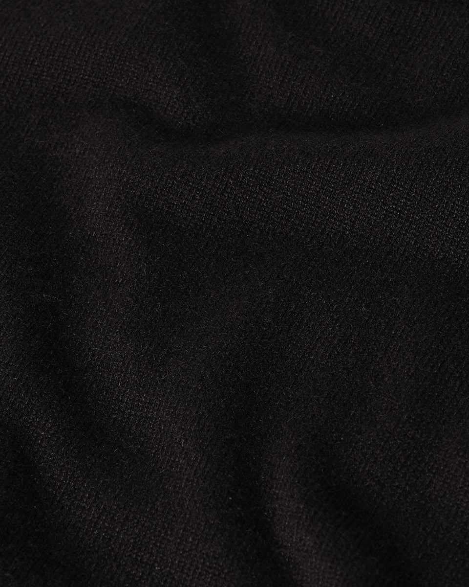 Classic Cashmere Black T-shirt - Image 6