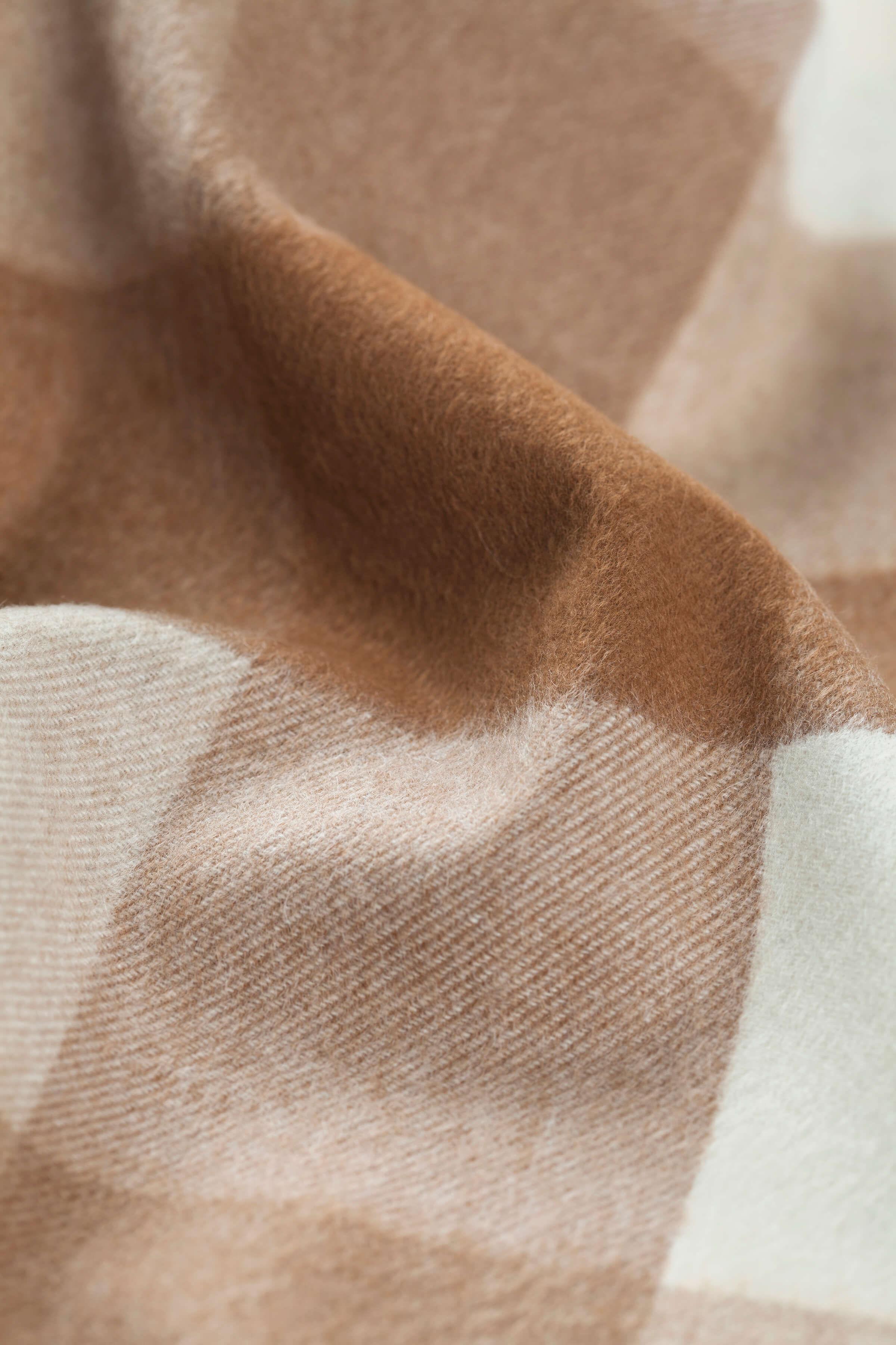 Block Check Cashmere & Vicuña Scarf - Image 2