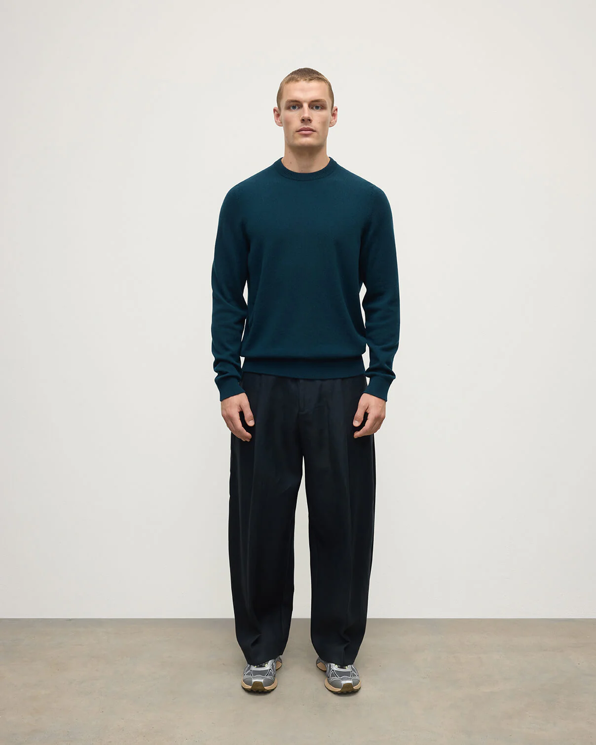 Rory Bottle Green Classic Cashmere Crew Jumper