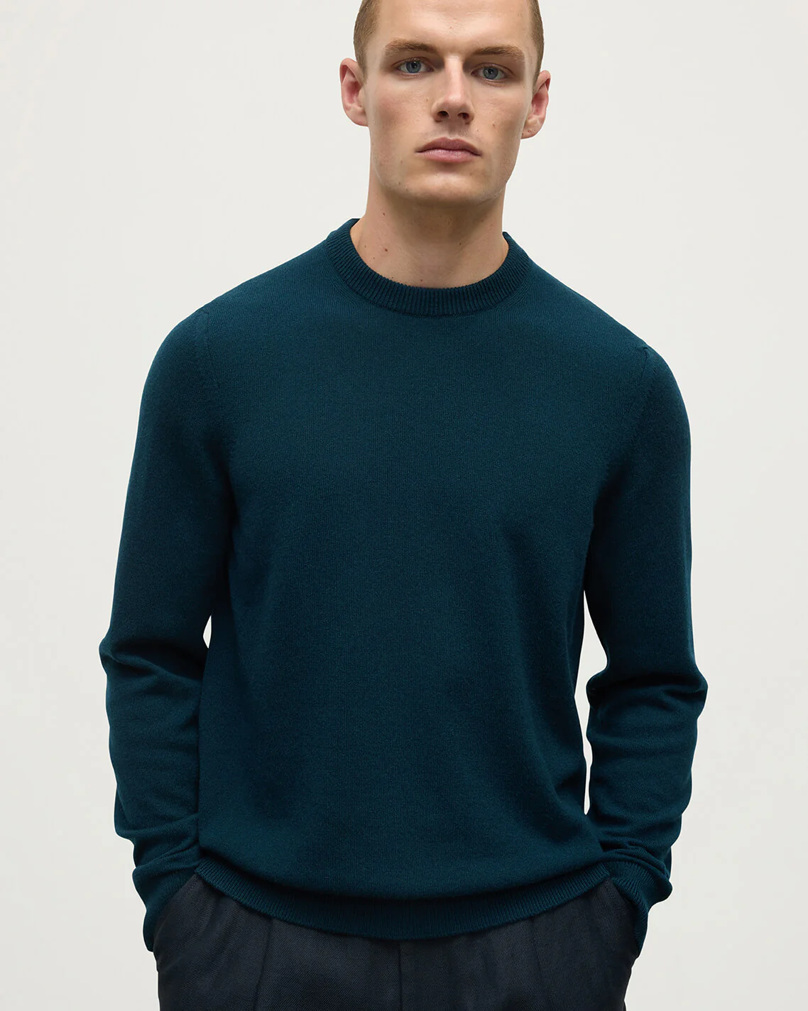 Rory Bottle Green Classic Cashmere Crew Jumper - Image 5