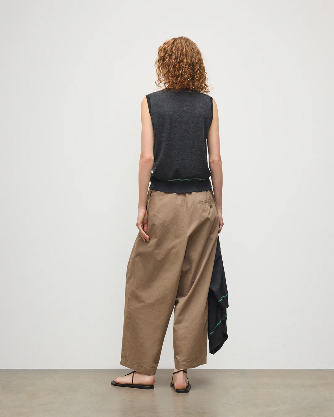 Brae Dark Grey Merino Sleeveless Tank - Image 4