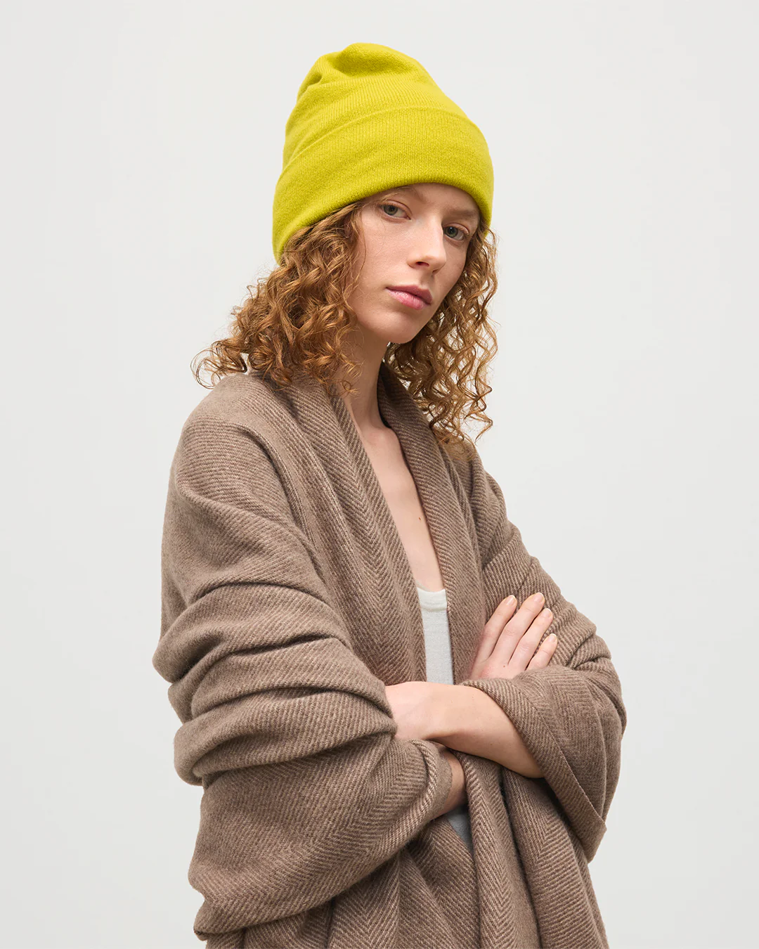 Braemar Yellow Cashmere Beanie - Image 3