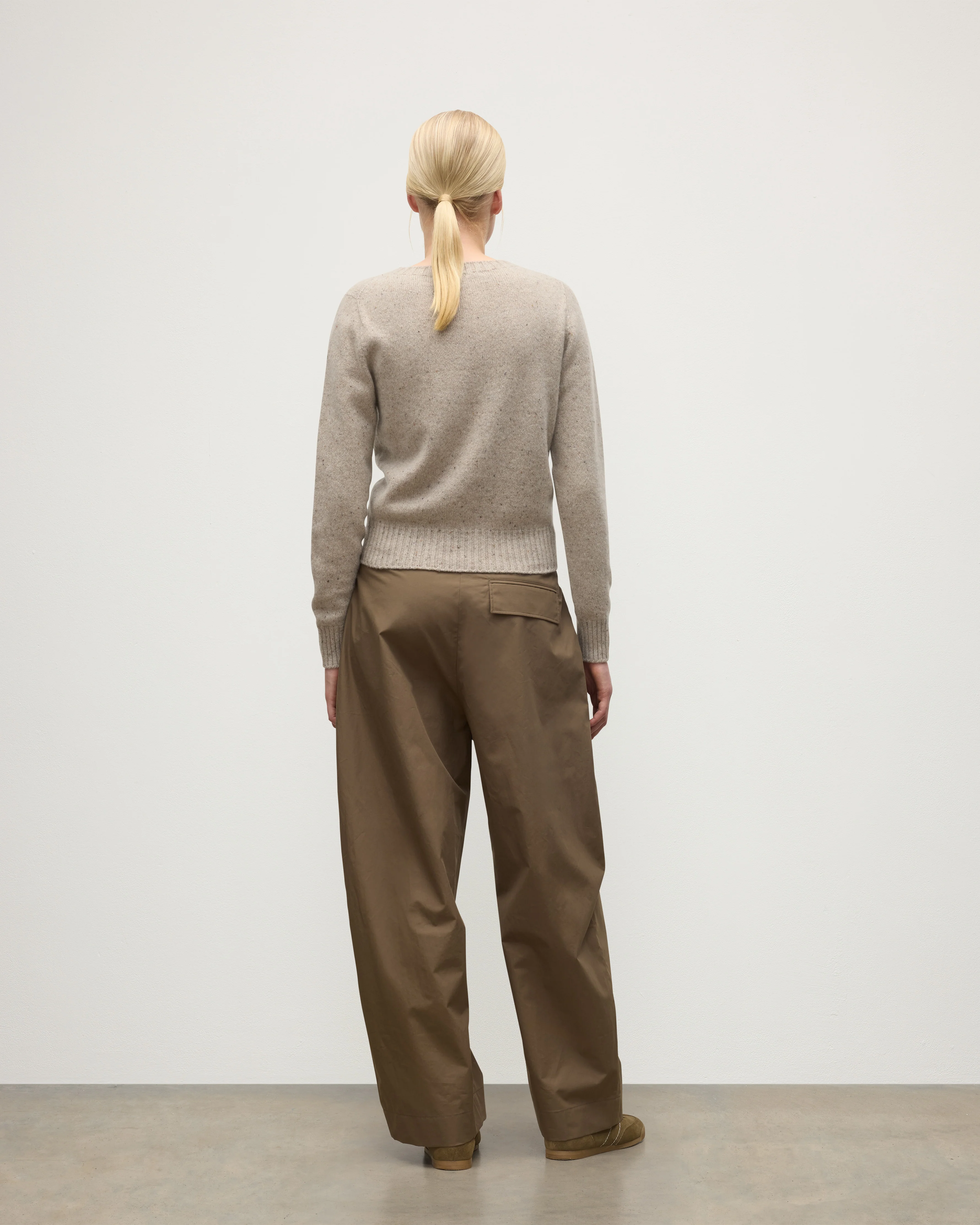 Cairn Natural Donegal Cashmere Jumper - Image 4