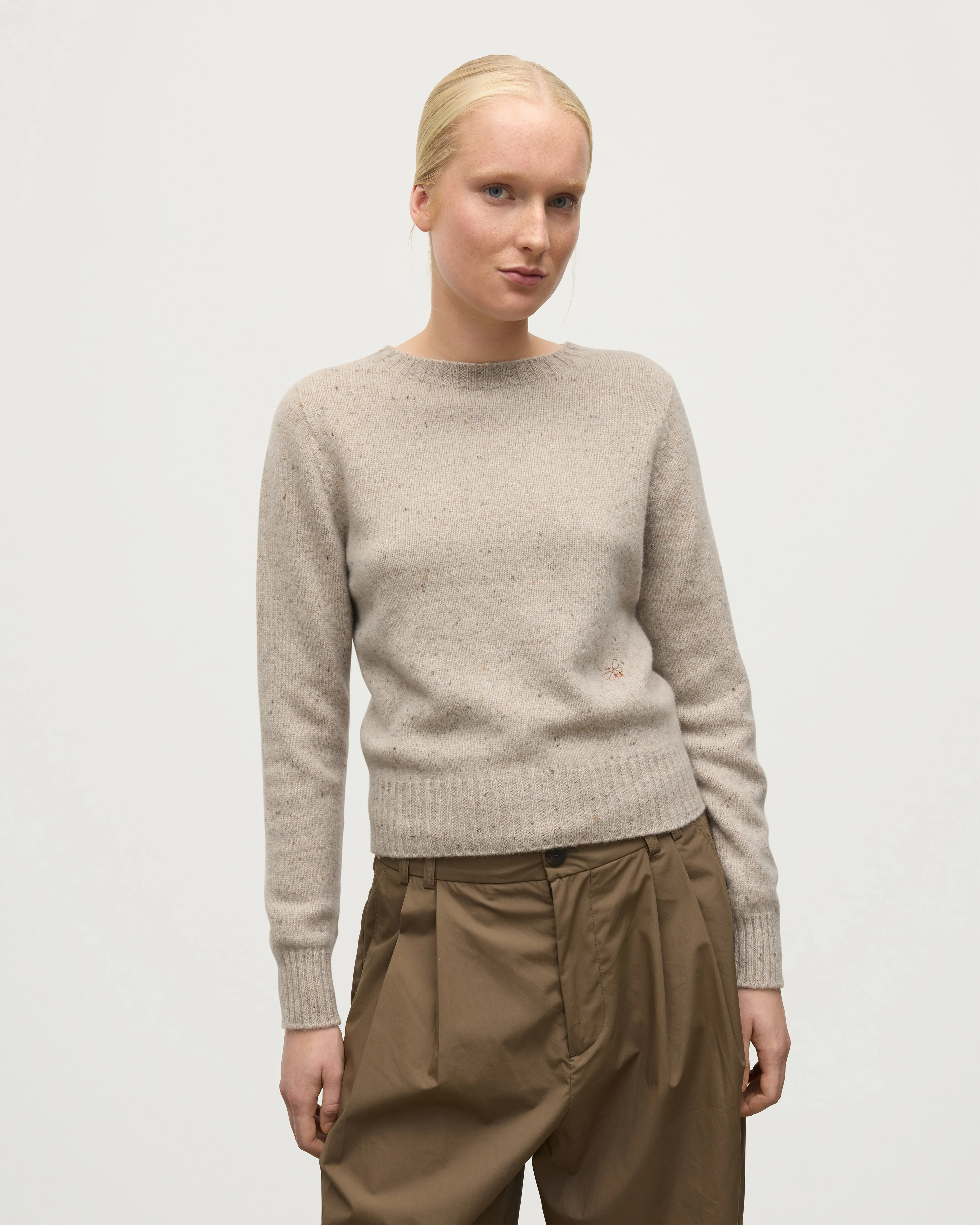 Cairn Natural Donegal Cashmere Jumper - Image 5