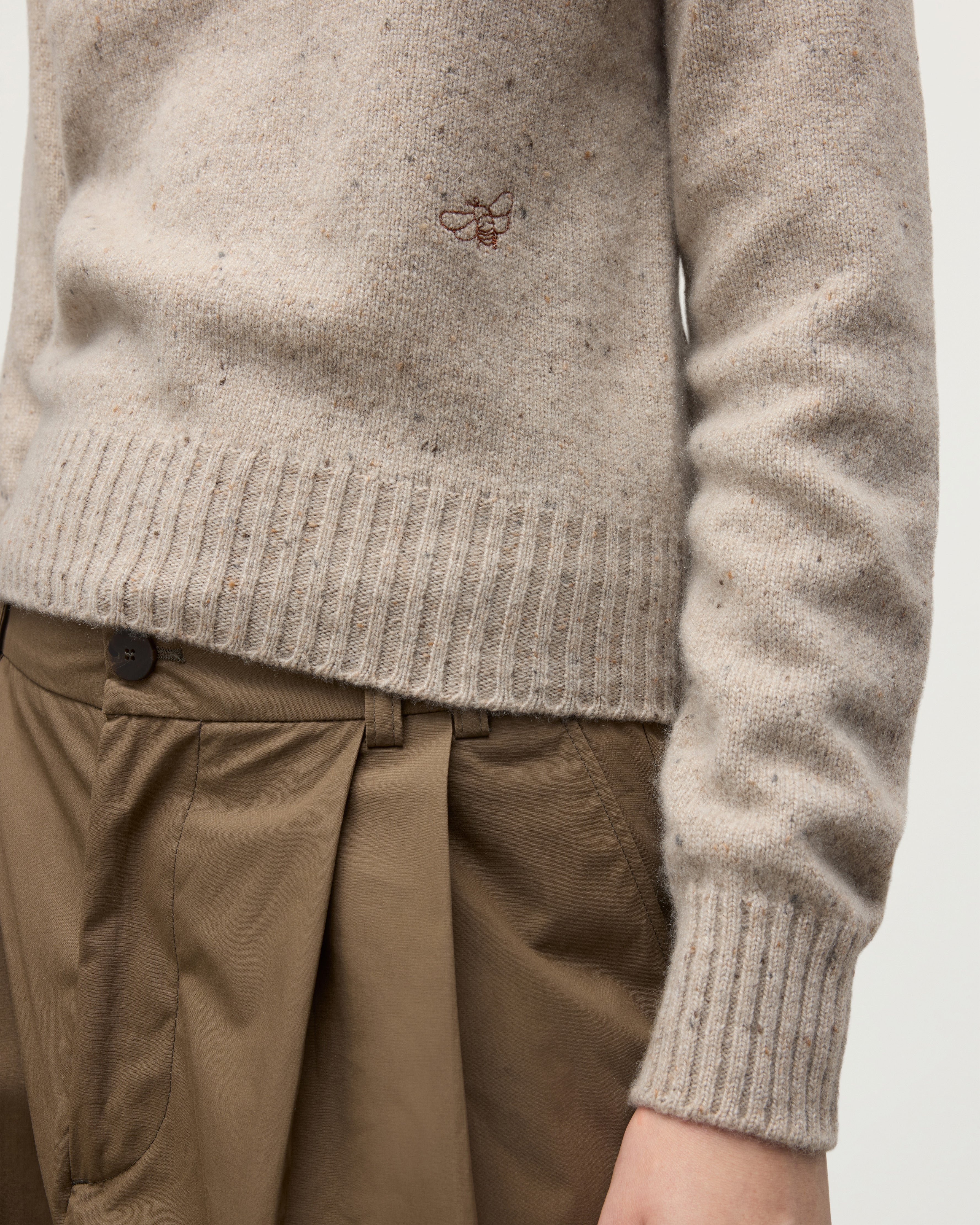 Cairn Natural Donegal Cashmere Jumper - Image 6