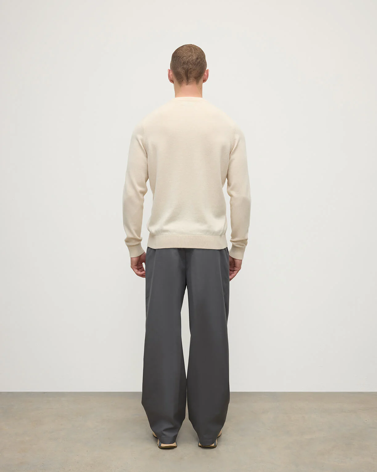 Rory Cream Classic Cashmere Crew Jumper - Image 4