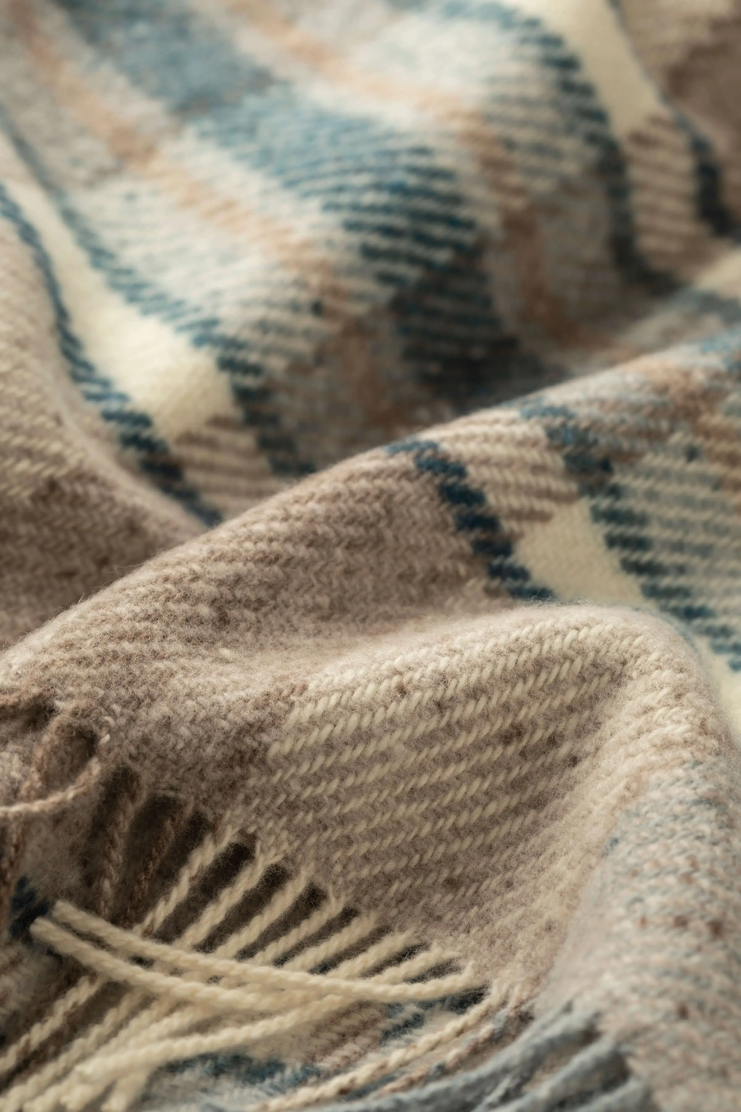 Donegal Check Bed Blue Throw - Image 3