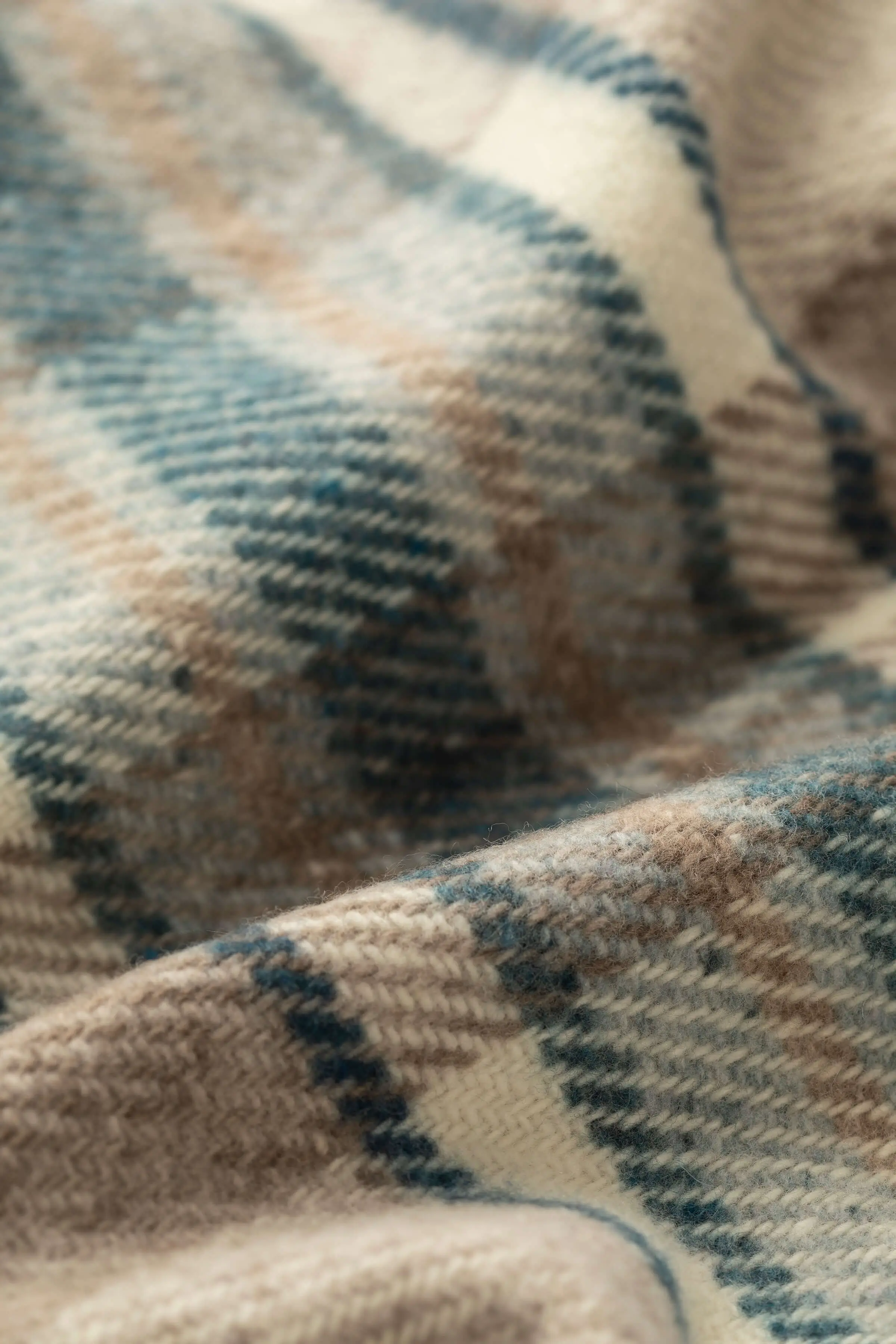 Donegal Check Bed Blue Throw - Image 5
