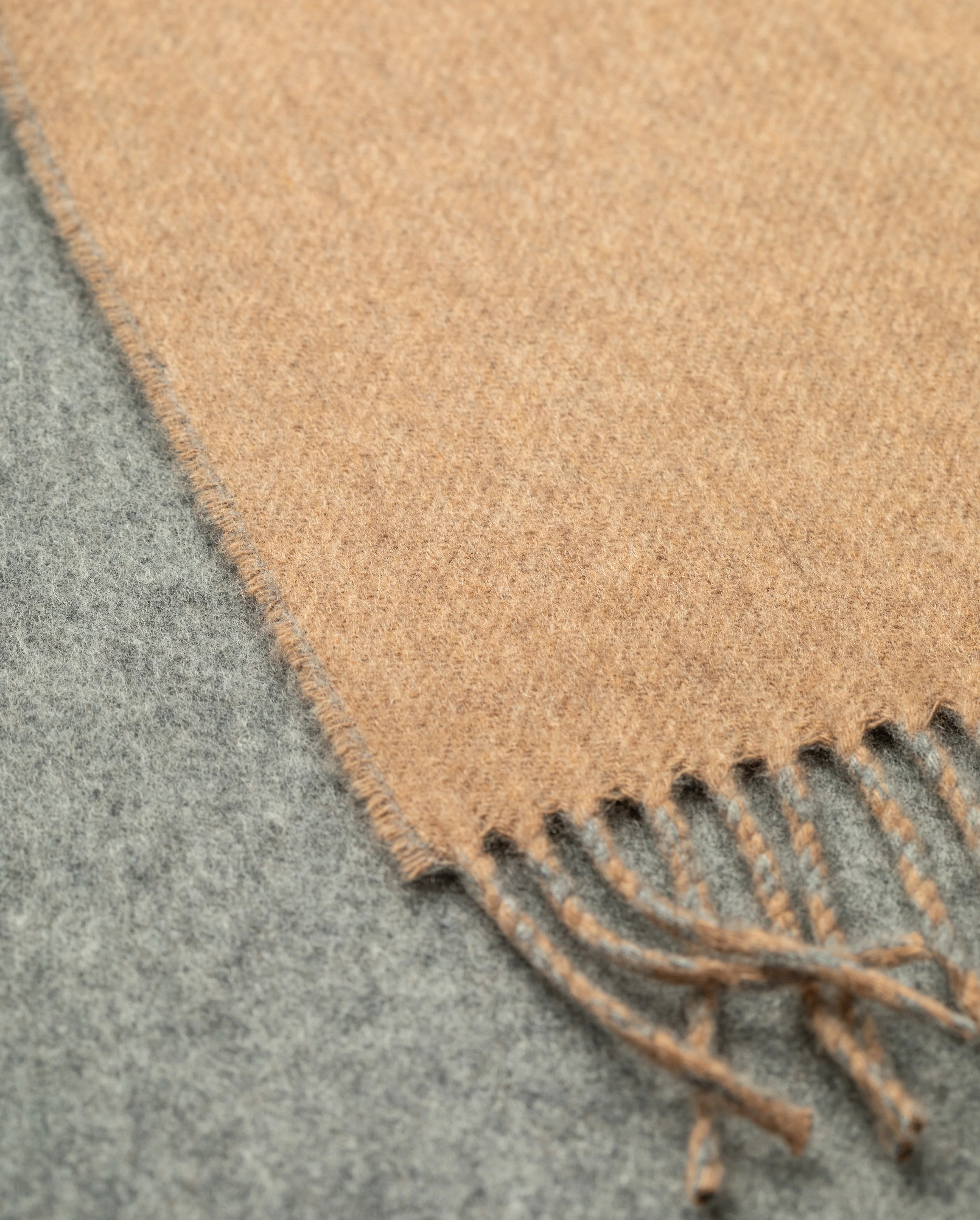 Contrast Natural & Grey Cashmere Scarf - Image 2