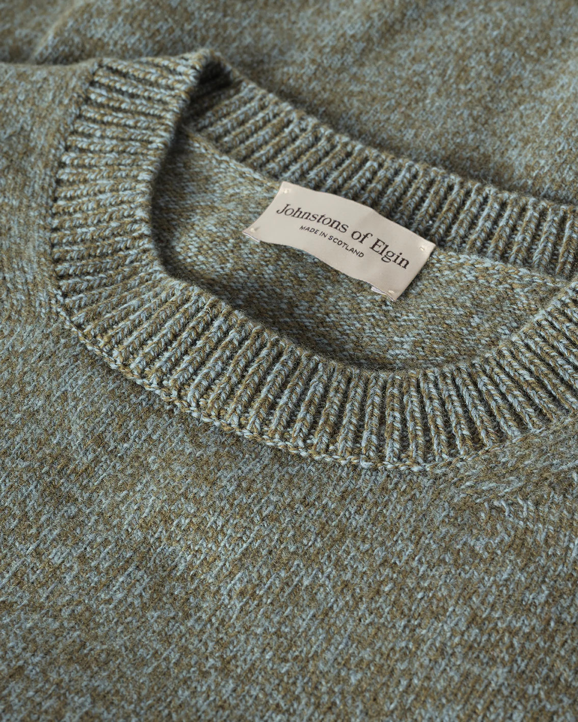 Craigie Green Lambswool Jumper - Image 7