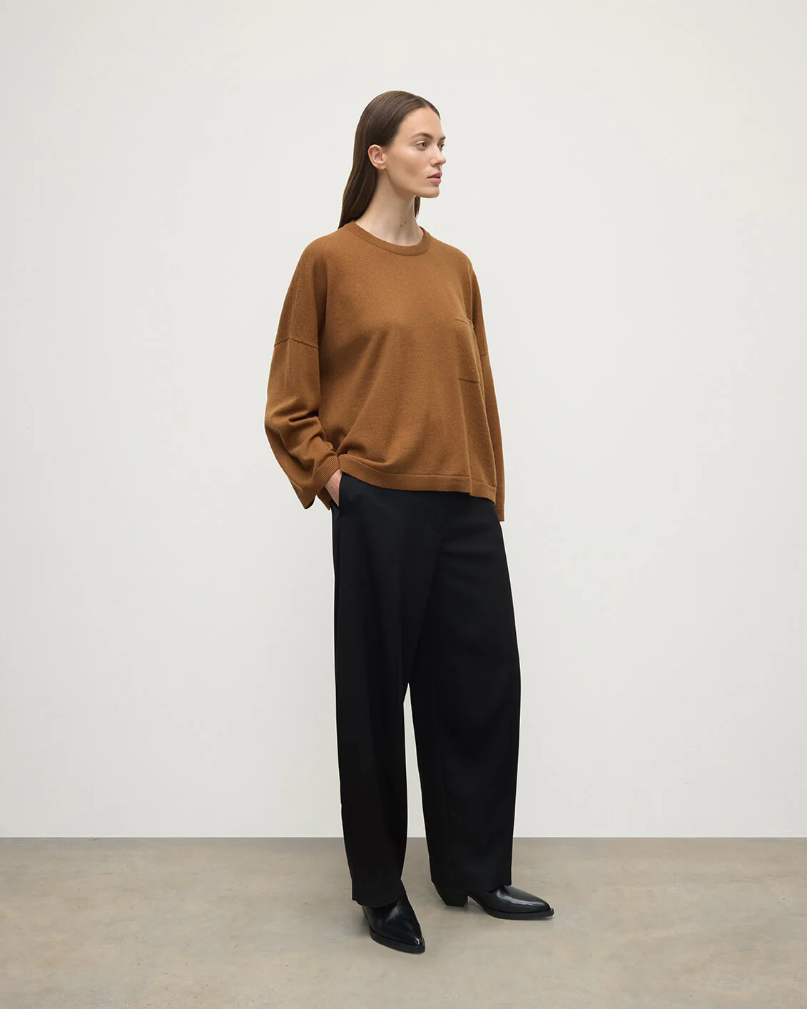Gauzy Pocket Dark Camel Cashmere Jumper - Image 3
