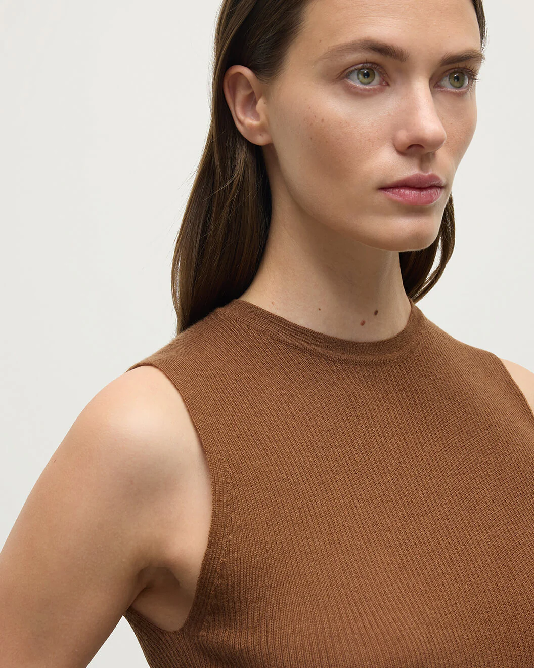 Sleeveless Dark Camel Tank Top - Image 5