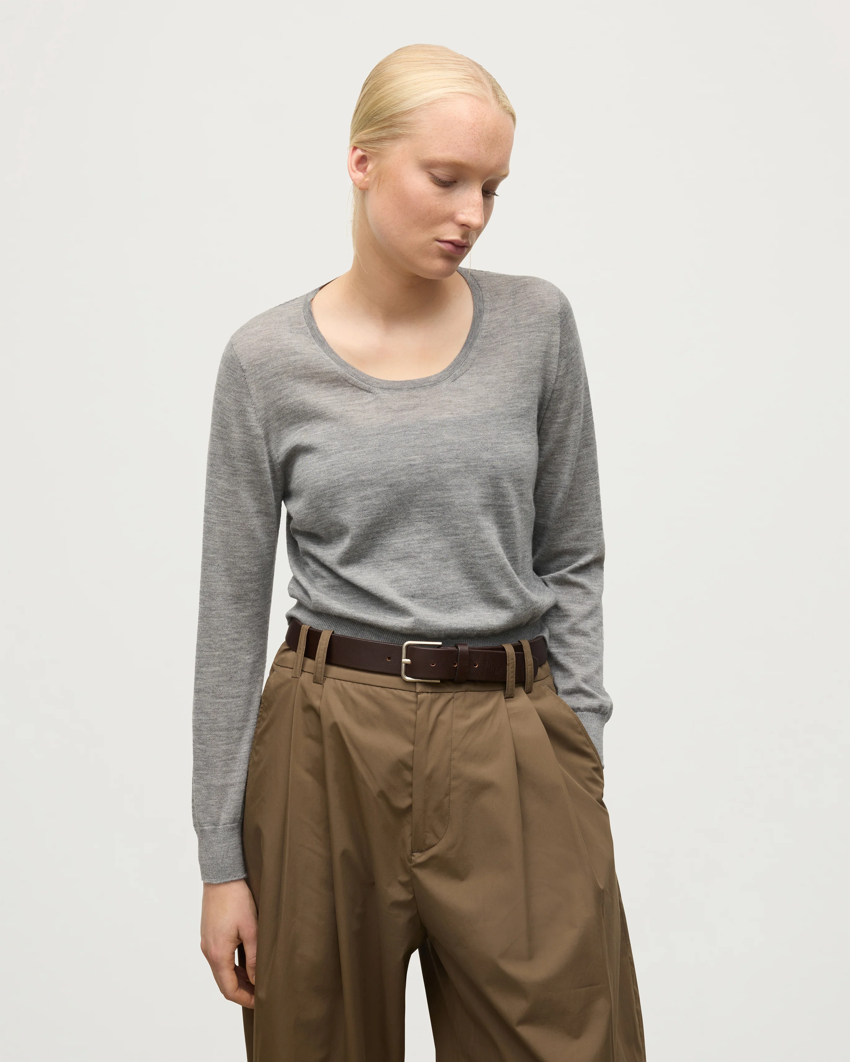 Ella Scoop Neck Superfine Cashmere Grey Jumper - Image 5