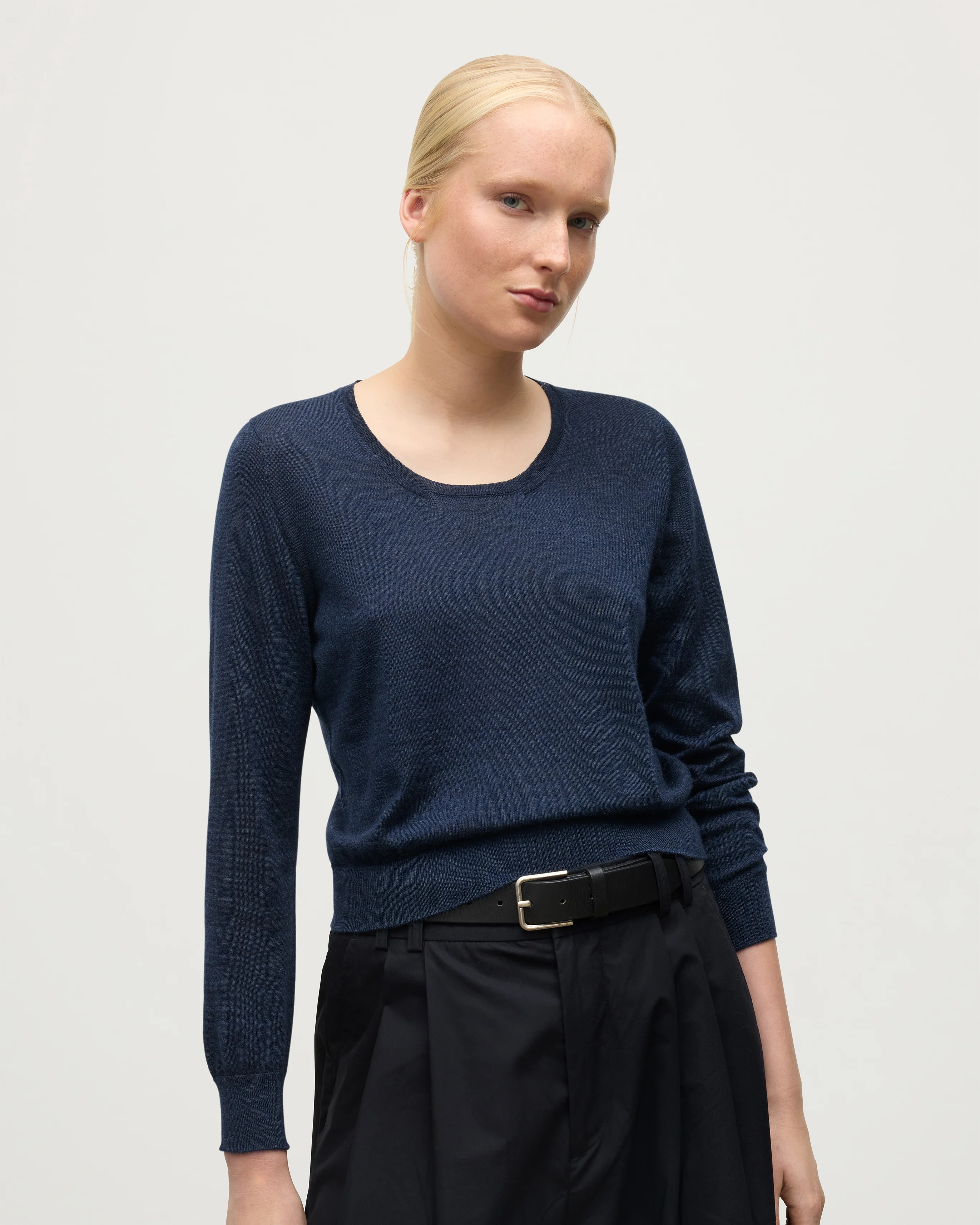 Ella Scoop Neck Superfine Cashmere Navy Jumper - Image 5