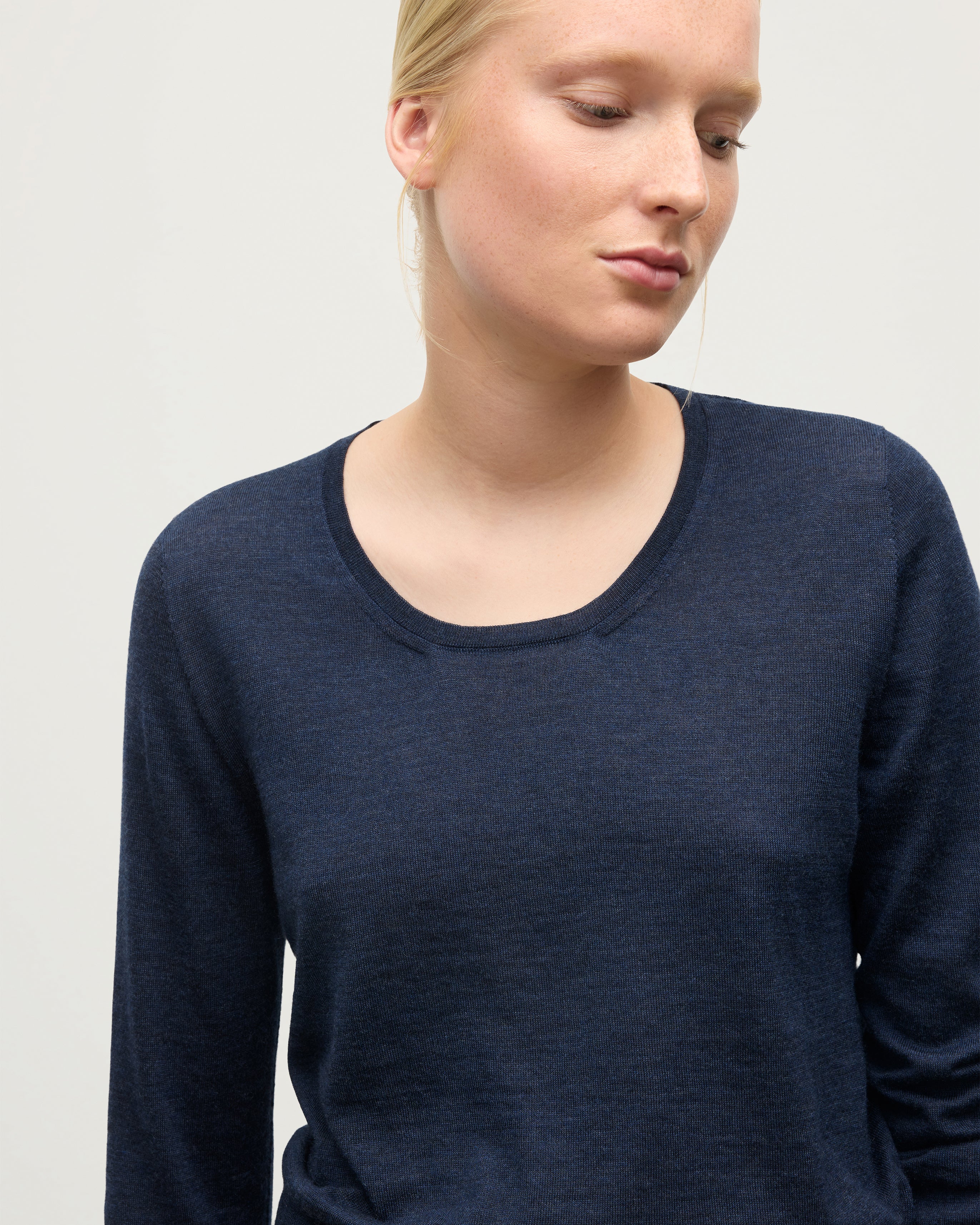 Ella Scoop Neck Superfine Cashmere Navy Jumper - Image 6