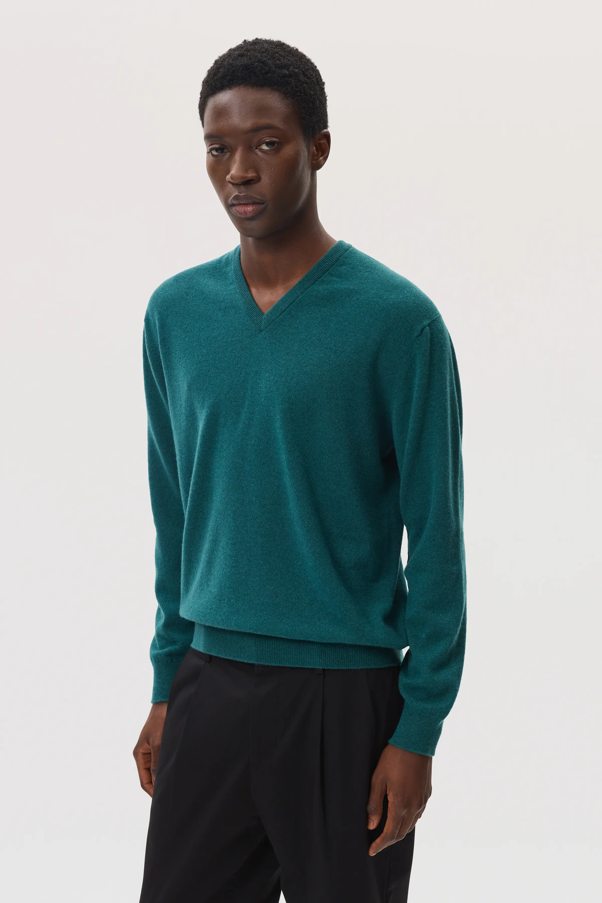 Classic Cashmere Green V Neck Jumper - Image 2