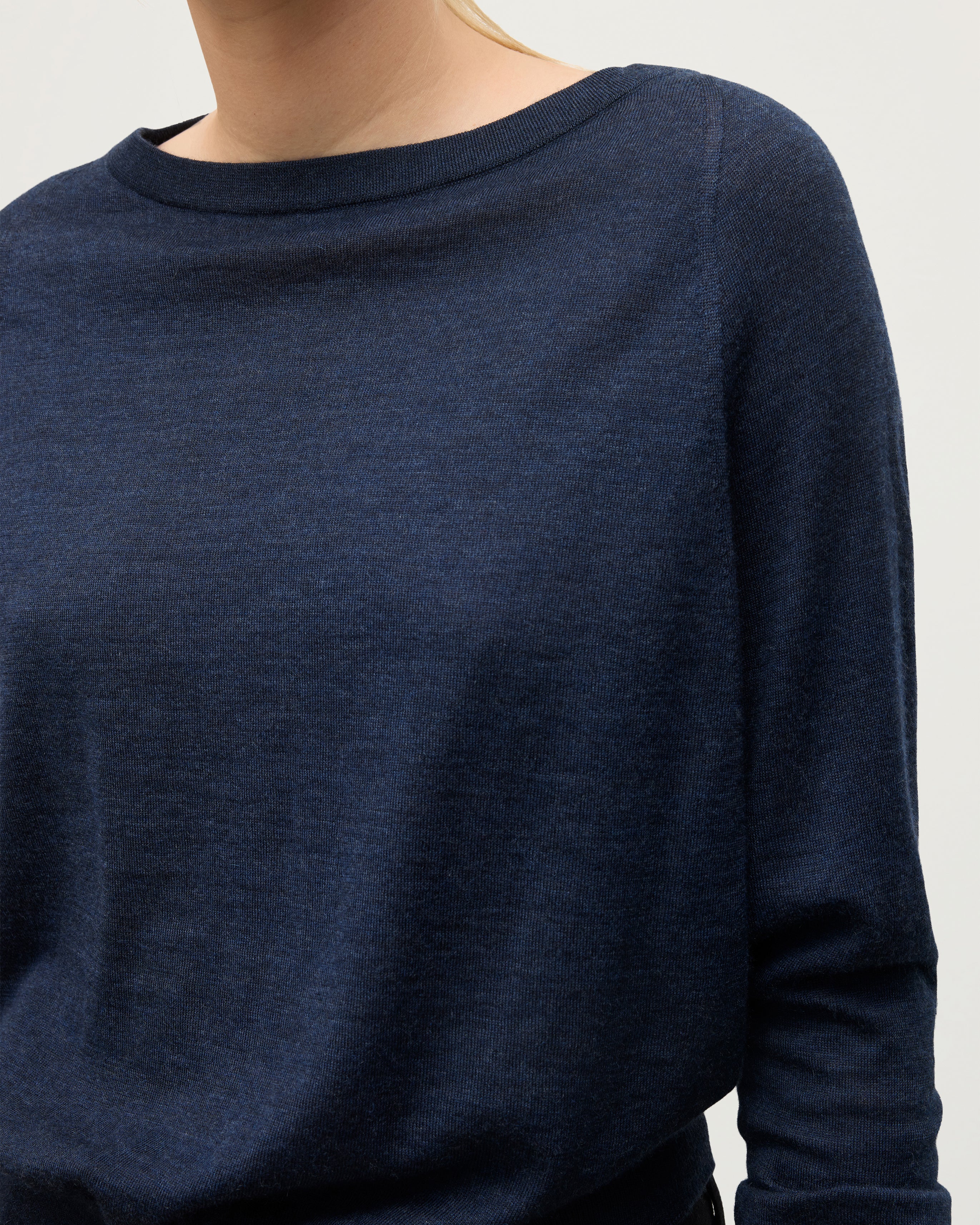 Finola Navy Superfine Cashmere Jumper - Image 6