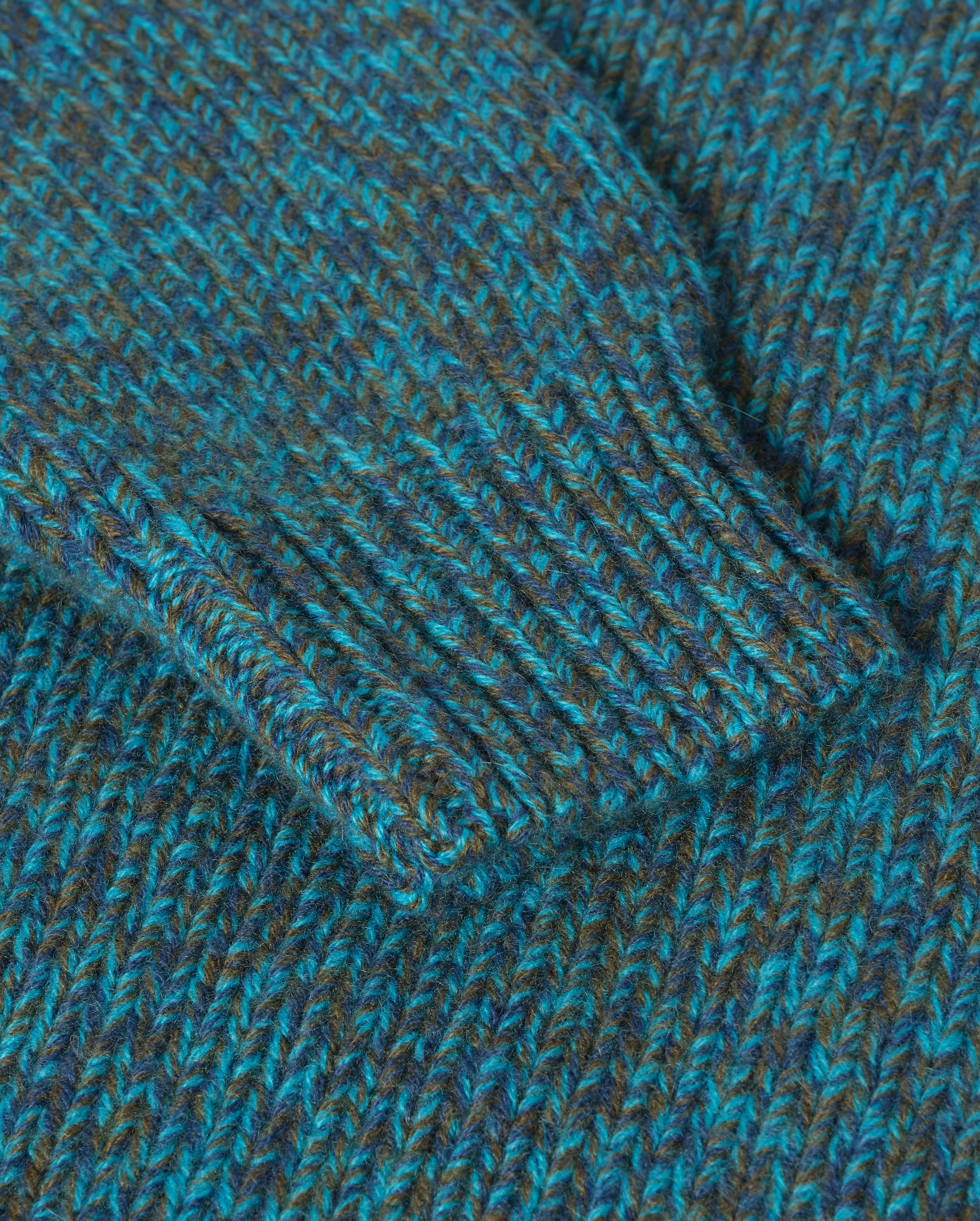 Fyfe Blue Cashmere Jumper - Image 7