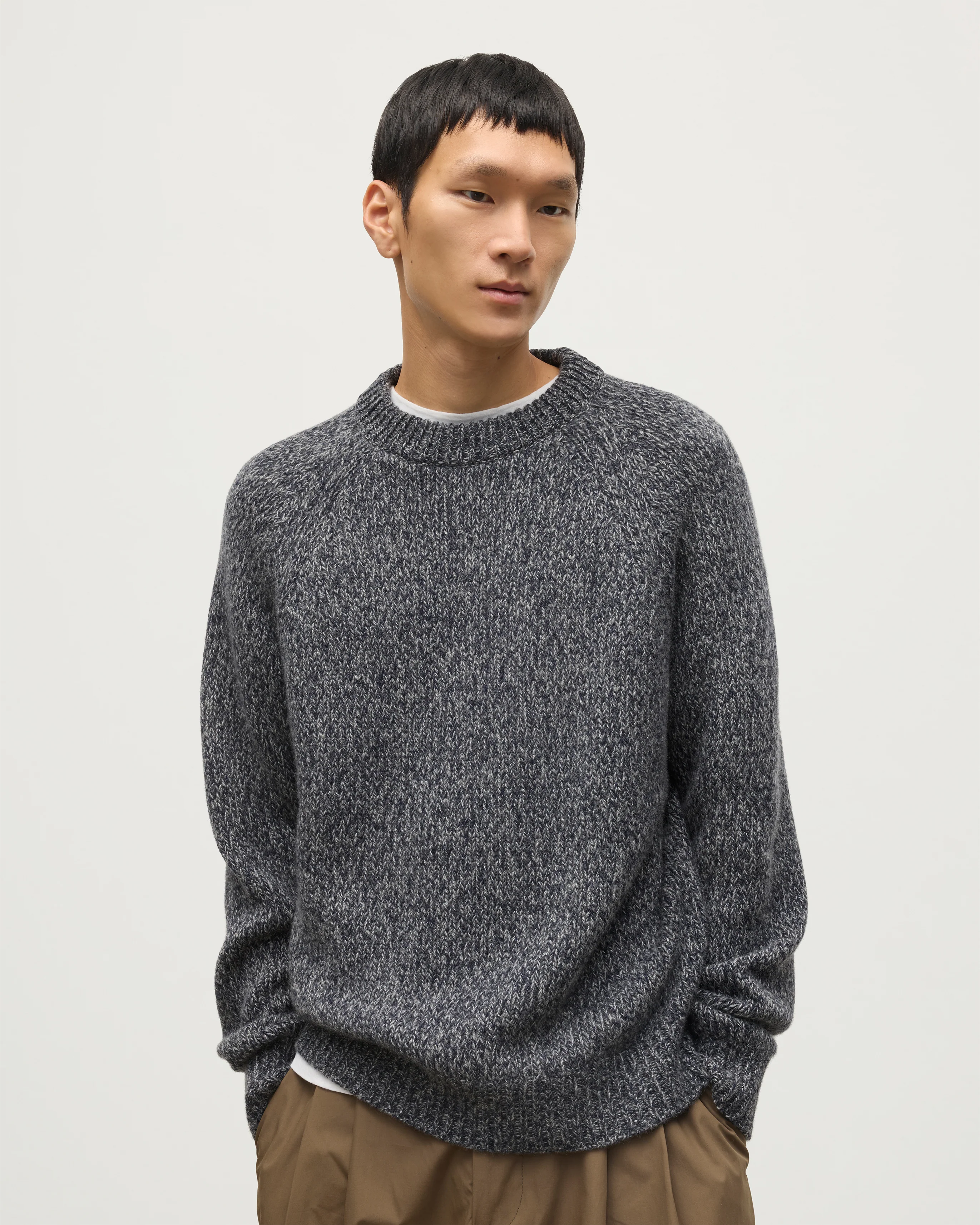 Fyfe Dark Navy Marl Cashmere Jumper - Image 5
