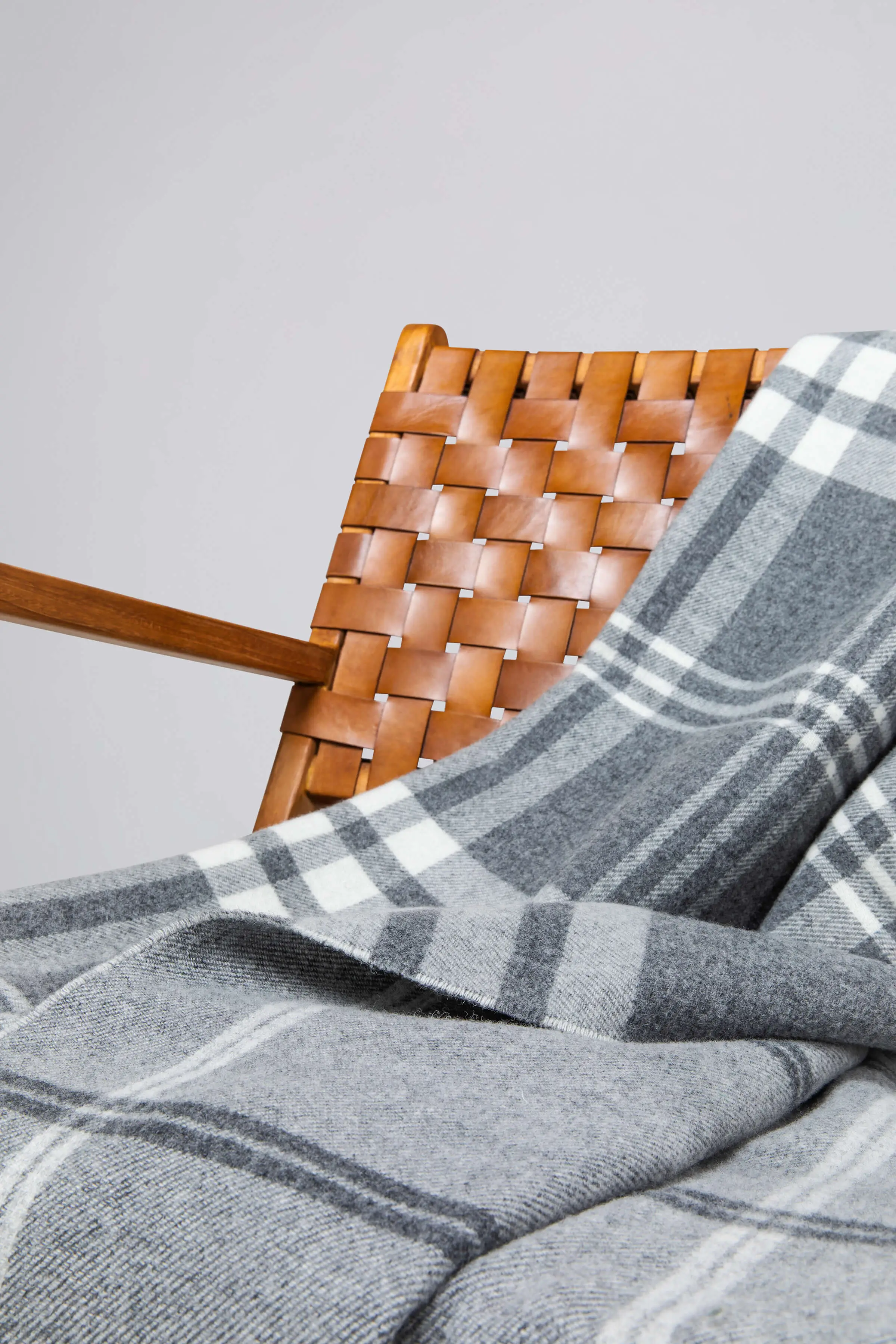 Double Face Lambswool Throw in Grey & White Check - Image 2