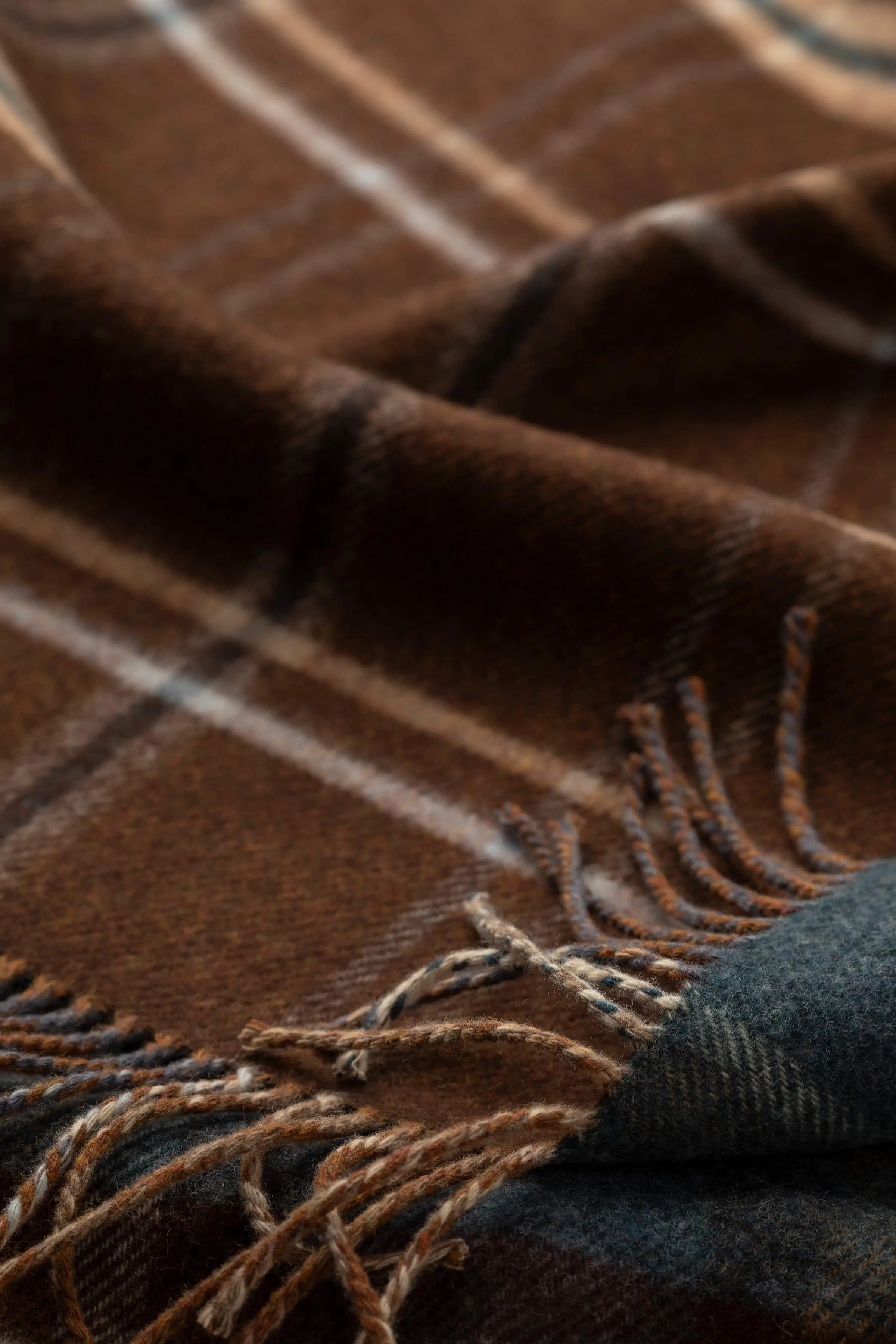 Double Face Lambswool Throw in Heather Blue & Brown Check - Image 3