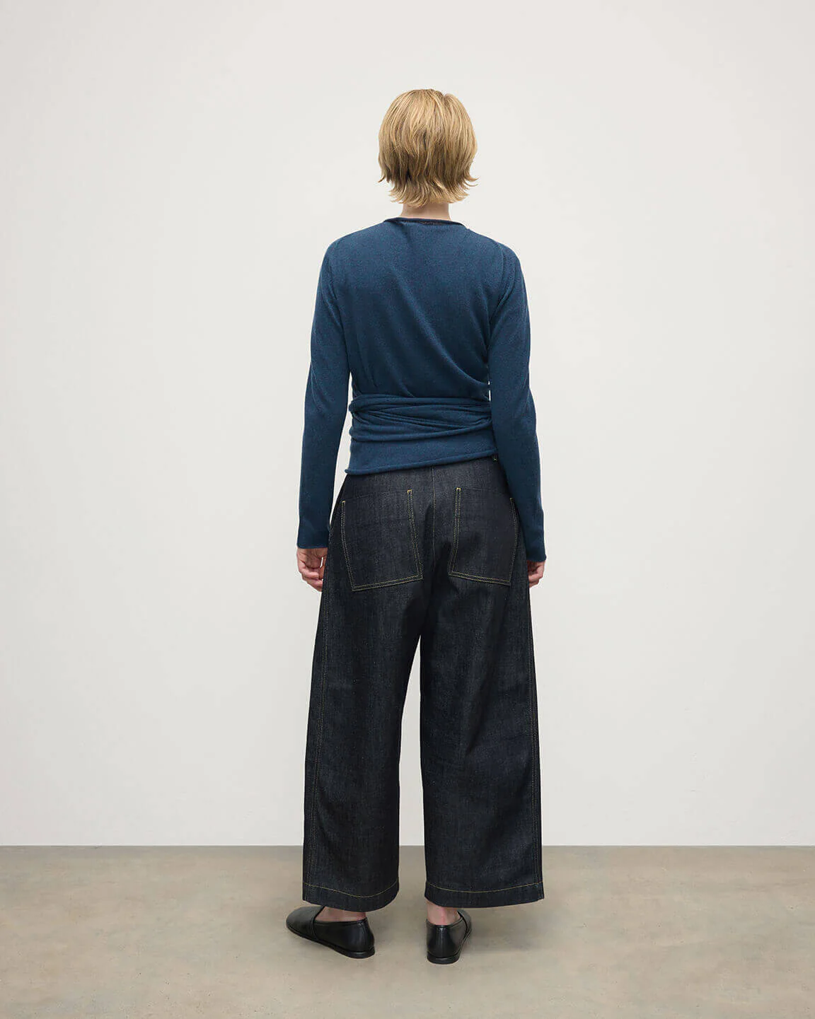 Ballet Wrap Navy Cashmere Cardigan - Image 4