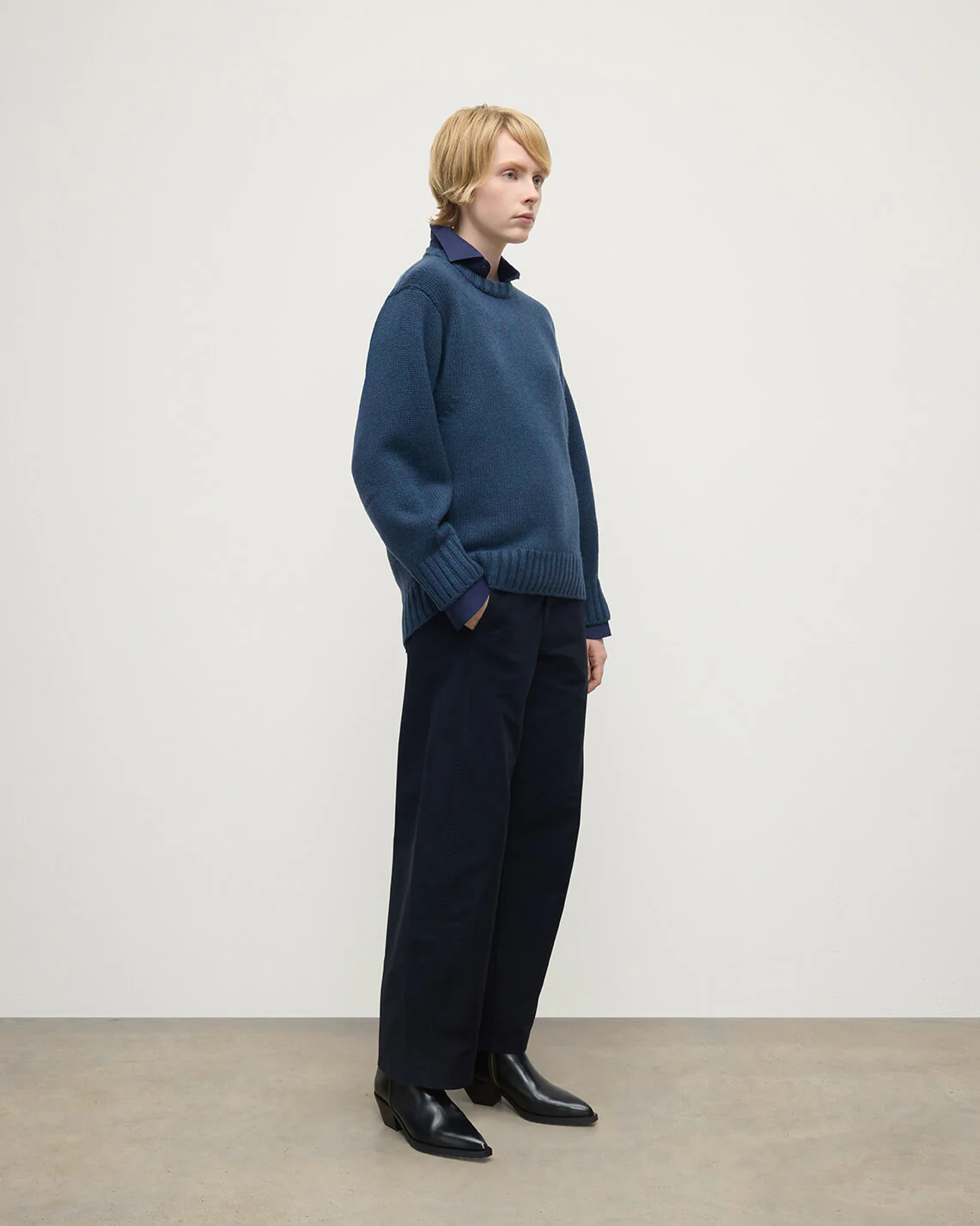 Relaxed Navy Cashmere Jumper - Image 3