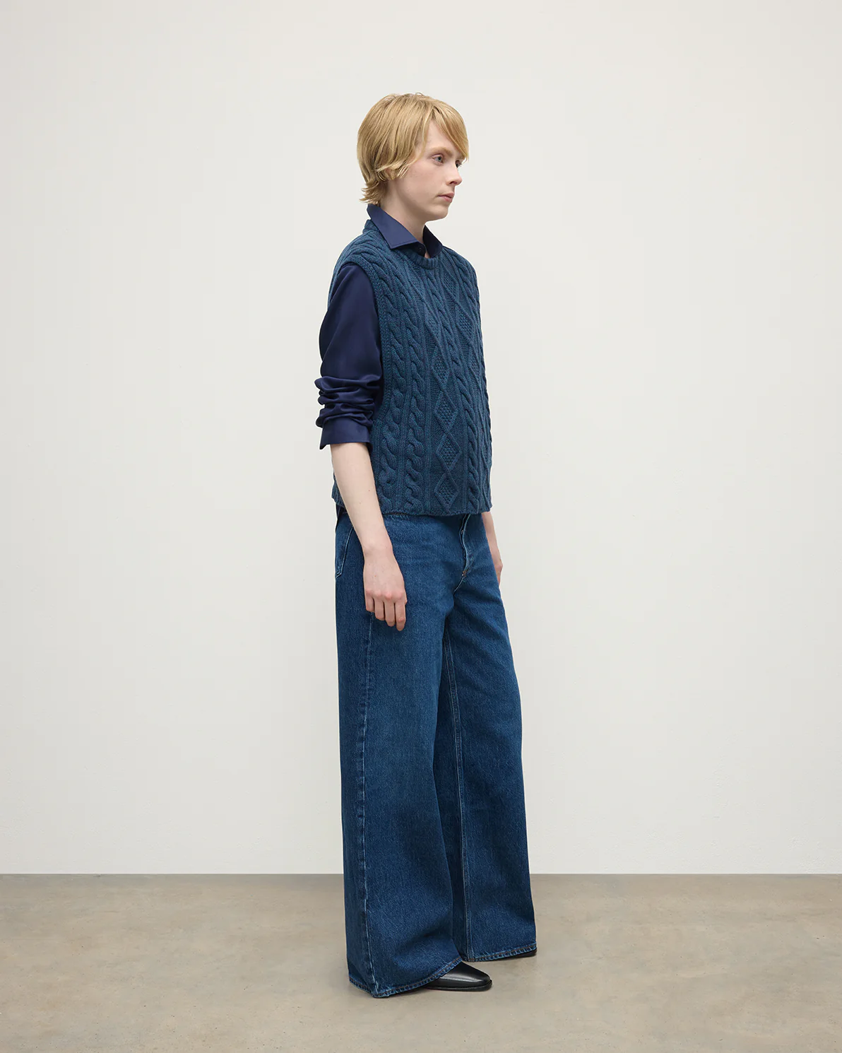 Aran Cable Navy Cashmere Tank - Image 3