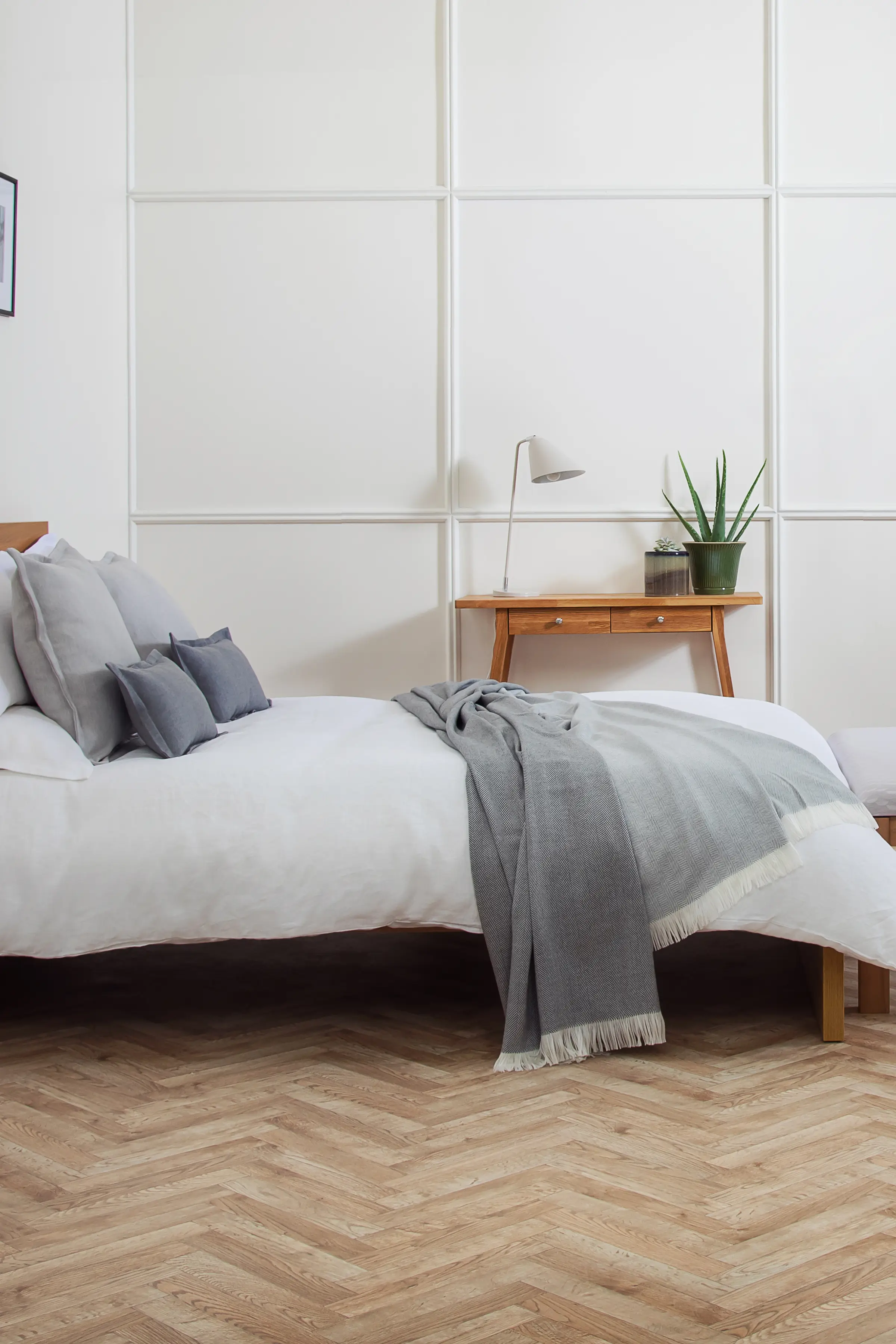 Herringbone Merino Bed Throw in Mist - Image 5