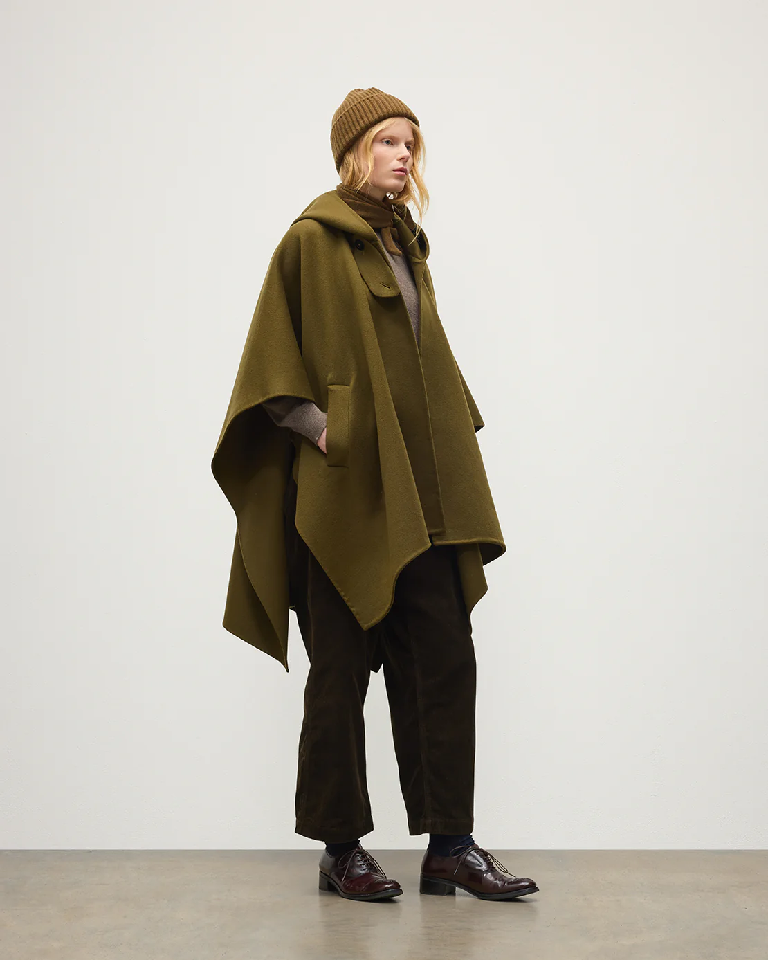 Hoolie Olive Green Hooded Cashmere Cape - Image 3