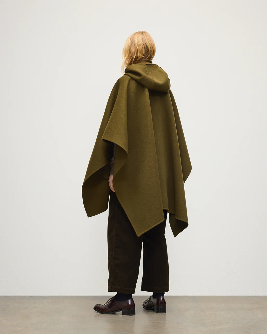 Hoolie Olive Green Hooded Cashmere Cape - Image 4
