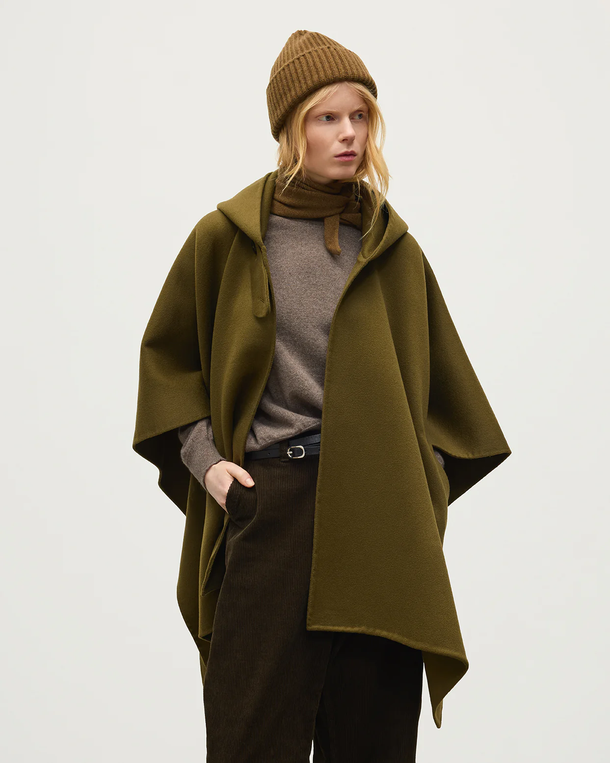 Hoolie Olive Green Hooded Cashmere Cape - Image 5