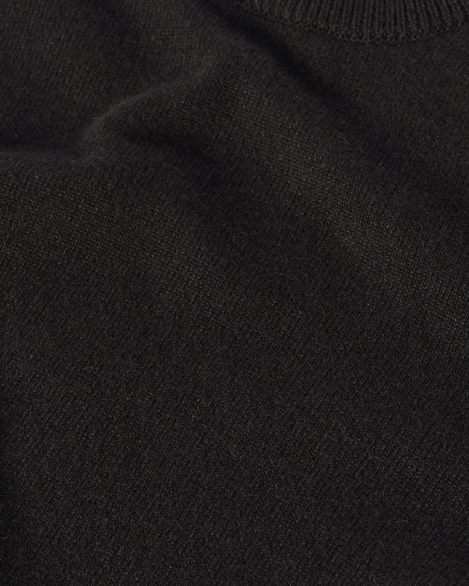 Classic Cashmere Dark Grey Round Neck Jumper - Image 6