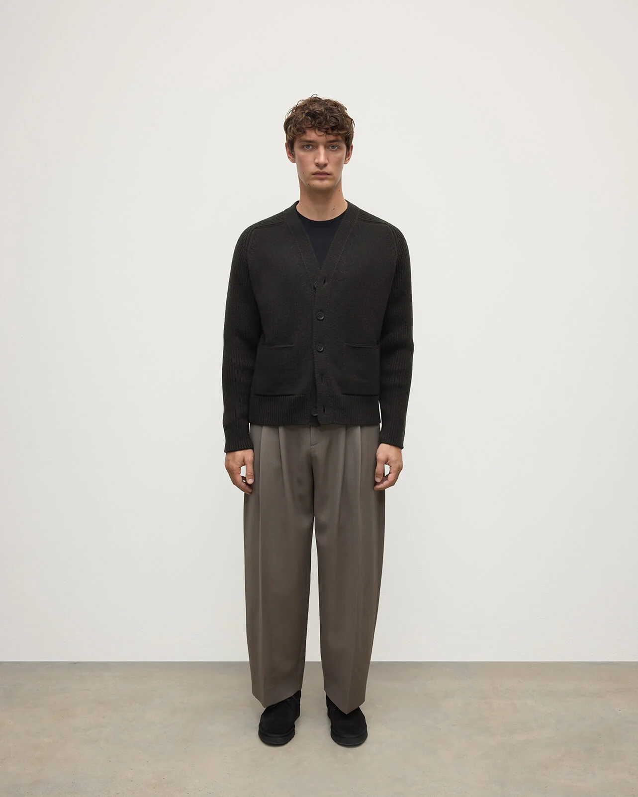 Ribbed Cashmere Dark Grey Cardigan