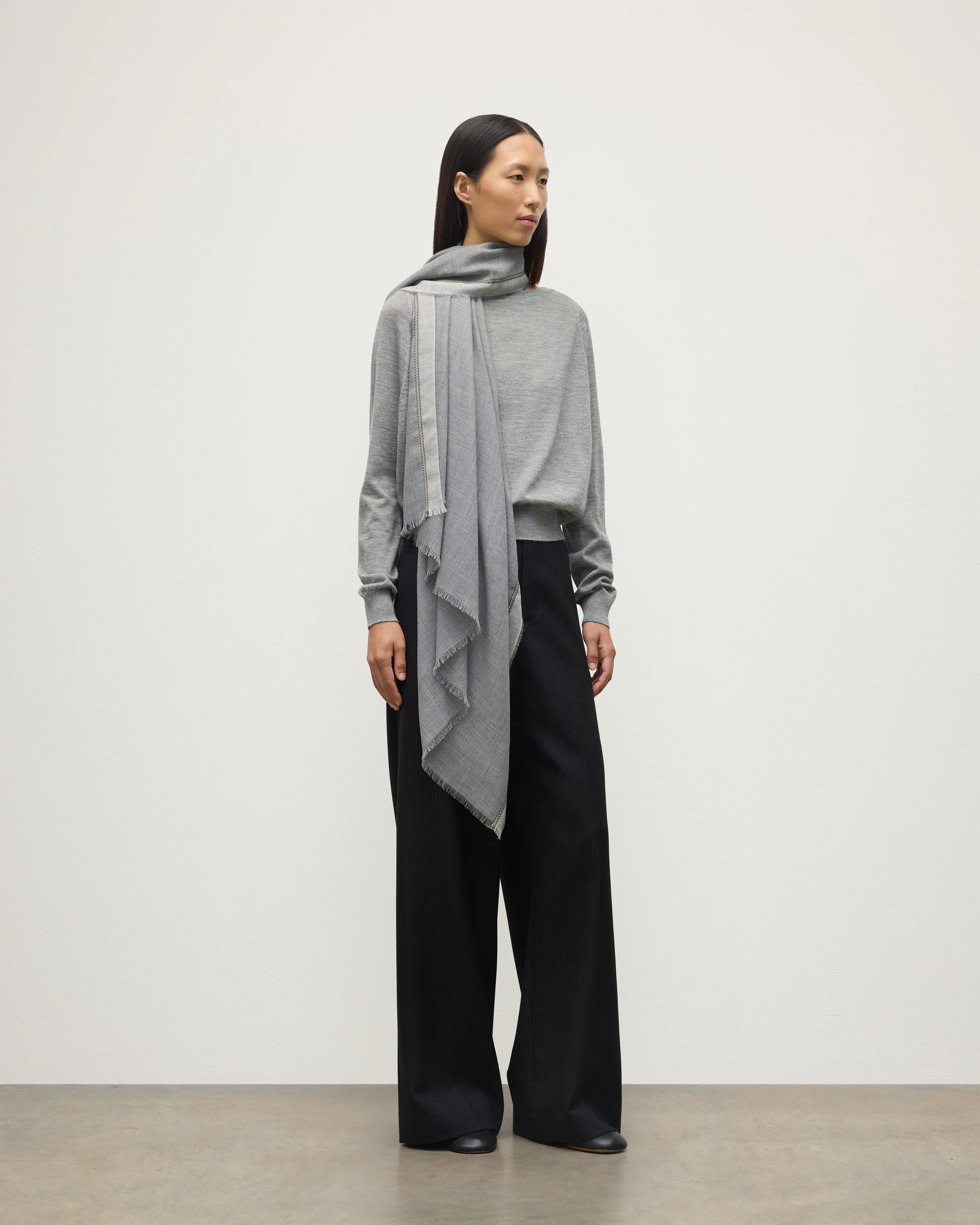 Ives Chevron Border Grey Cashmere Scarf - Image 3