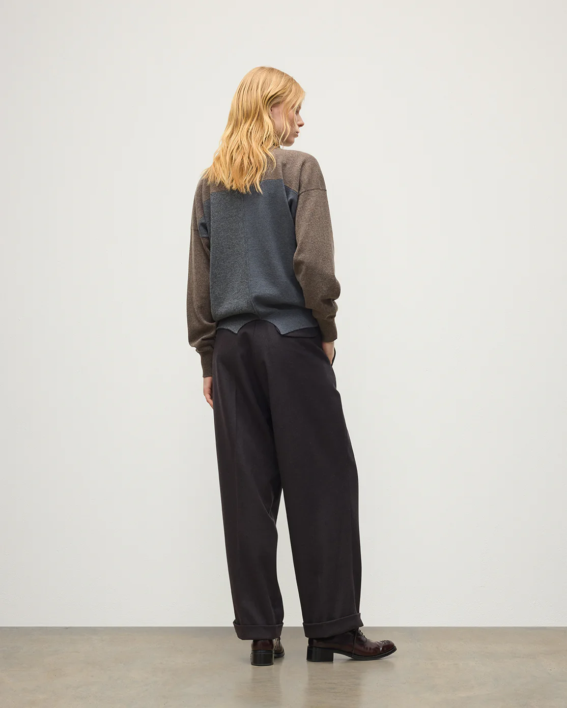 Jessie Back Split Brown Colour Block Cashmere Jumper - Image 5
