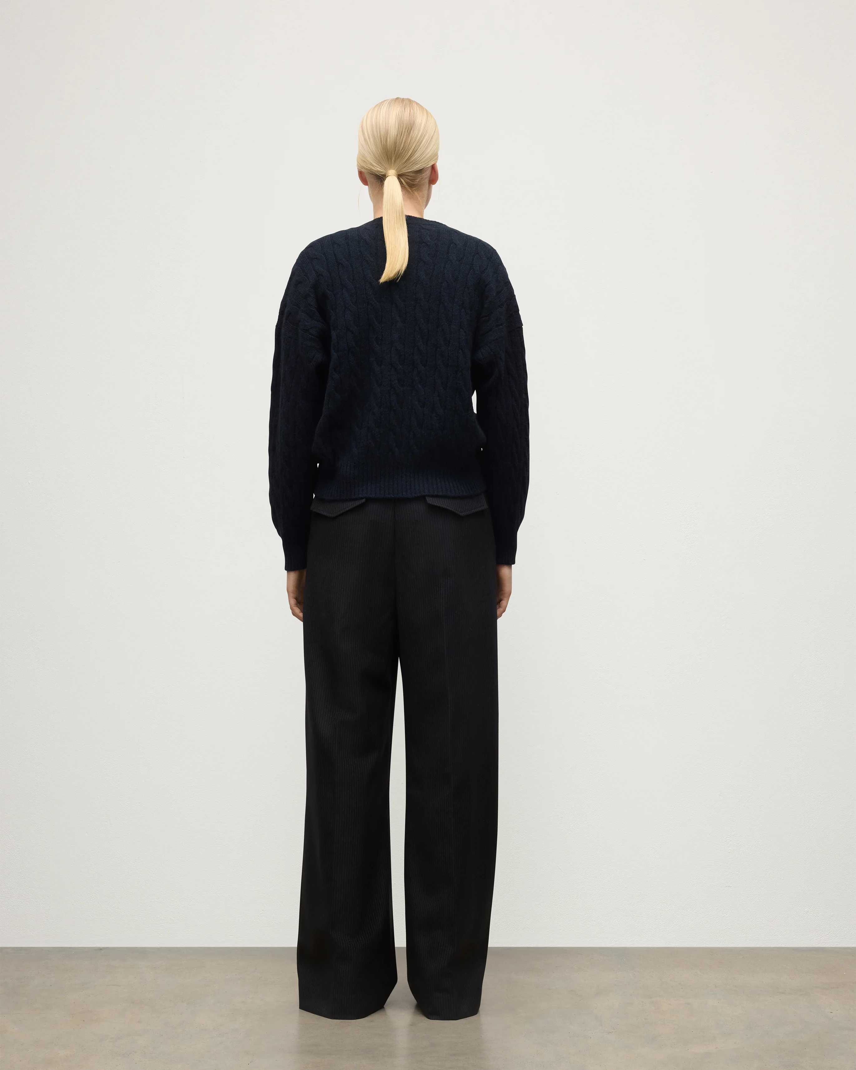 Kylesku Deep V Dark Blue Cashmere Jumper - Image 3