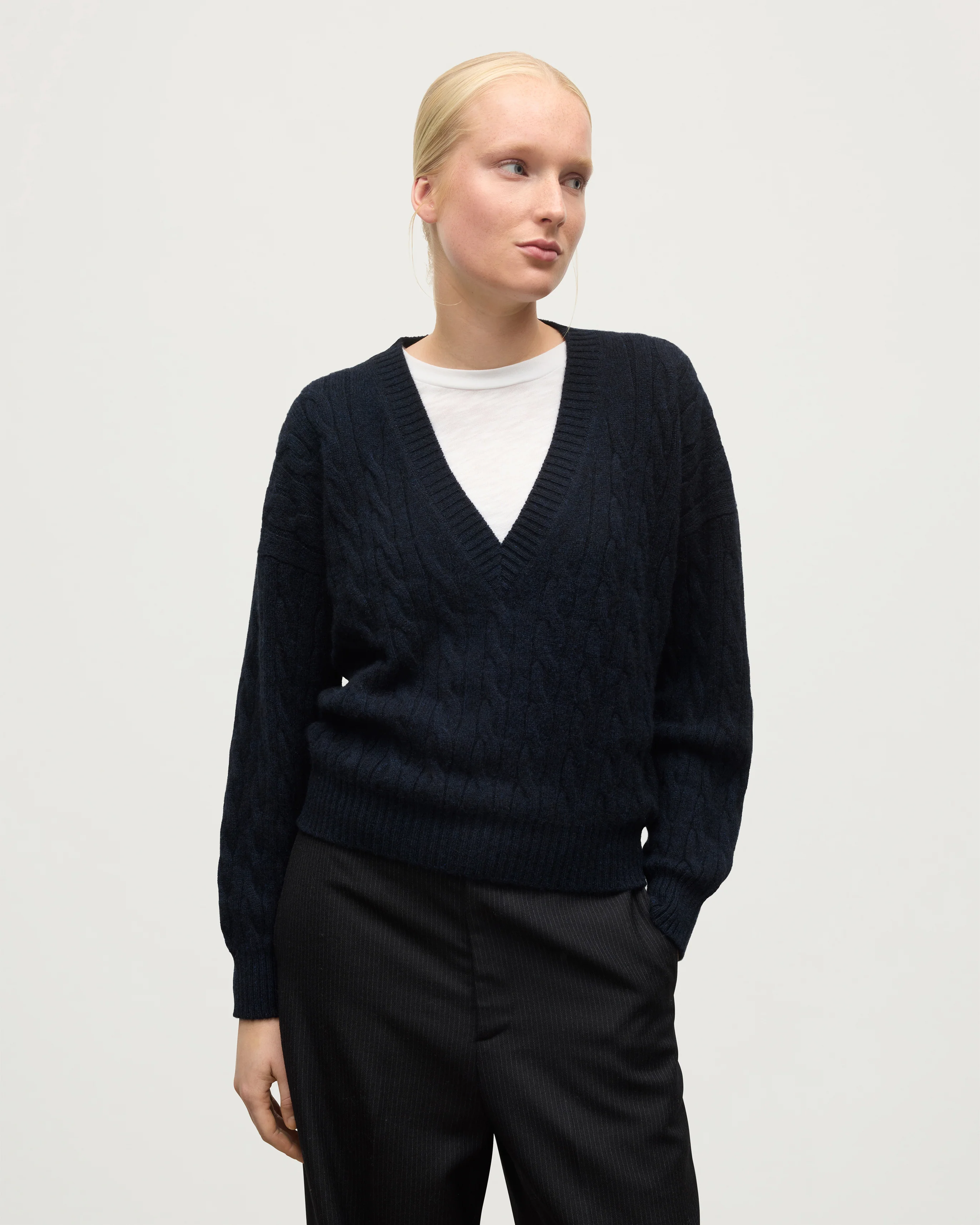 Kylesku Deep V Dark Blue Cashmere Jumper - Image 4