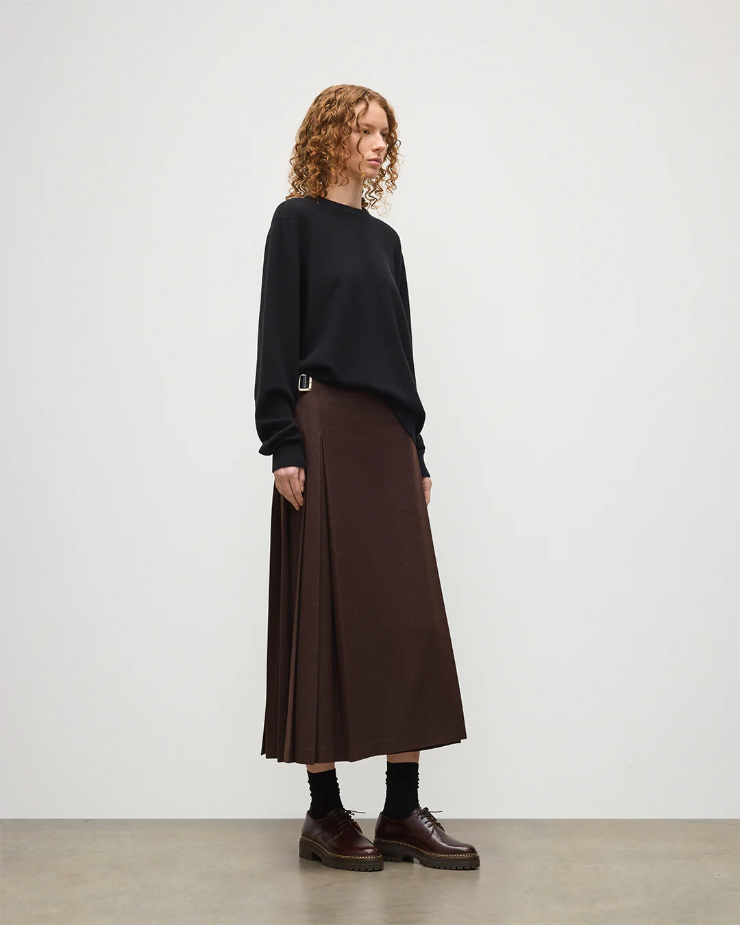 Le Kilt | Johnstons of Elgin Brown Long Kilt - Image 3