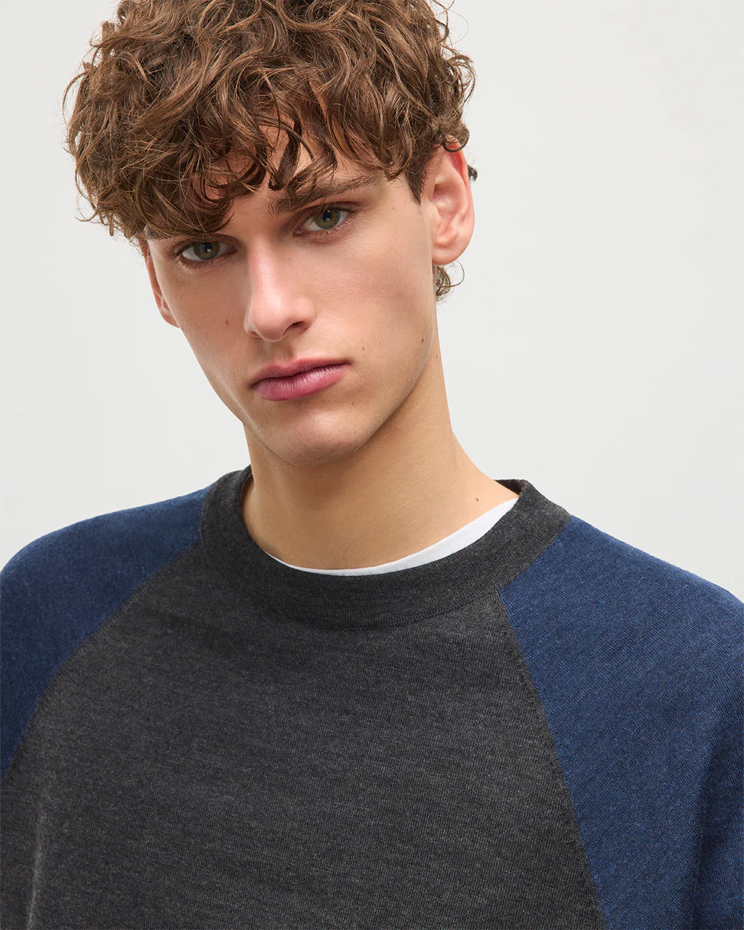 Leith Grey & Navy Ringer Superfine Cashmere Jumper - Image 6